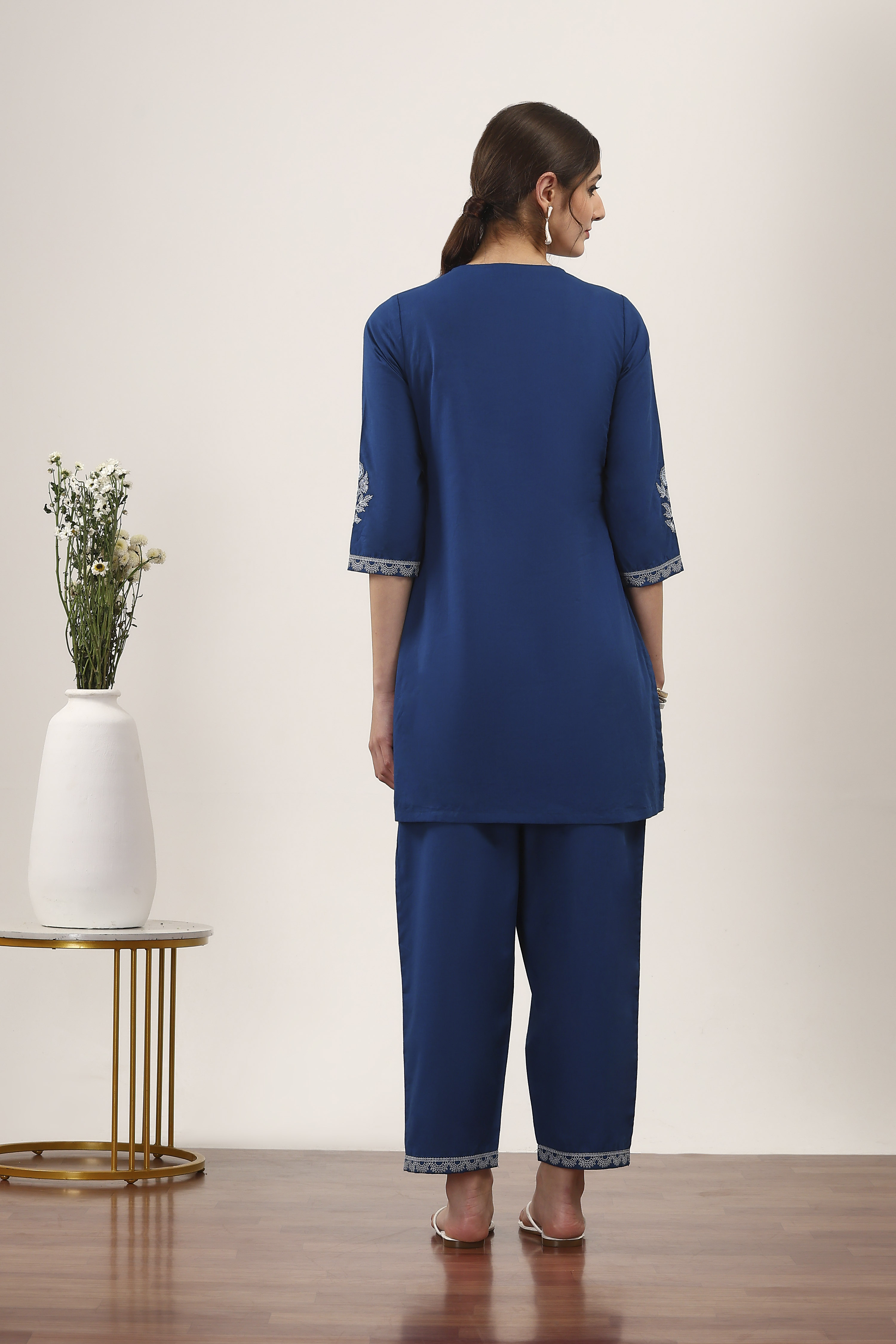 Blue Cotton Kurta Pants Set image number 4