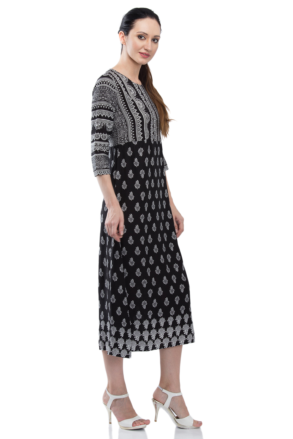 Black Flared Viscose Dress image number 3