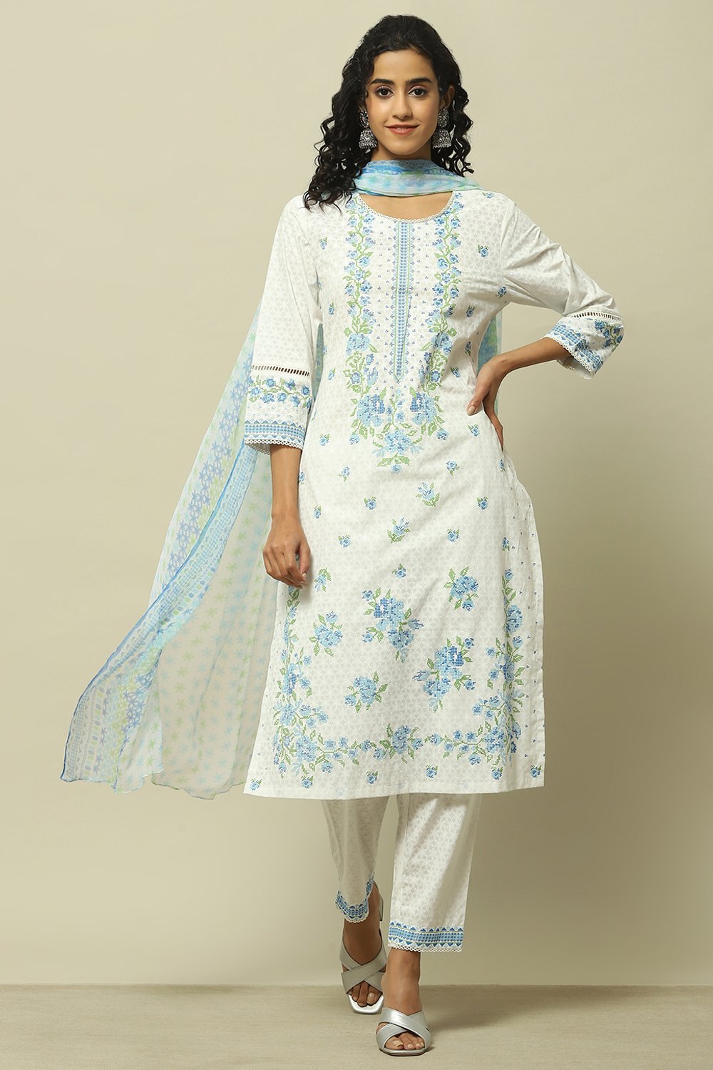 White Cambric Floral Printed Straight Kurta Set image number 7