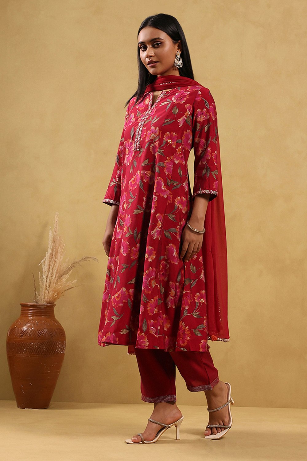 Pink Viscose Blend Printed Kalidar Suit Set image number 2