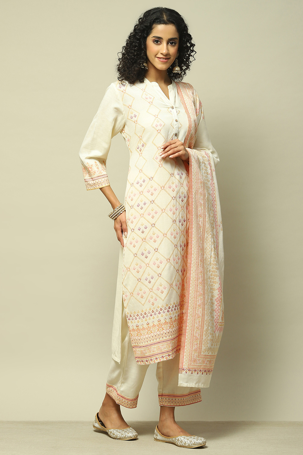 Off White Cotton Blend Straight Yarndyed Kurta Palazzo Suit Set image number 6