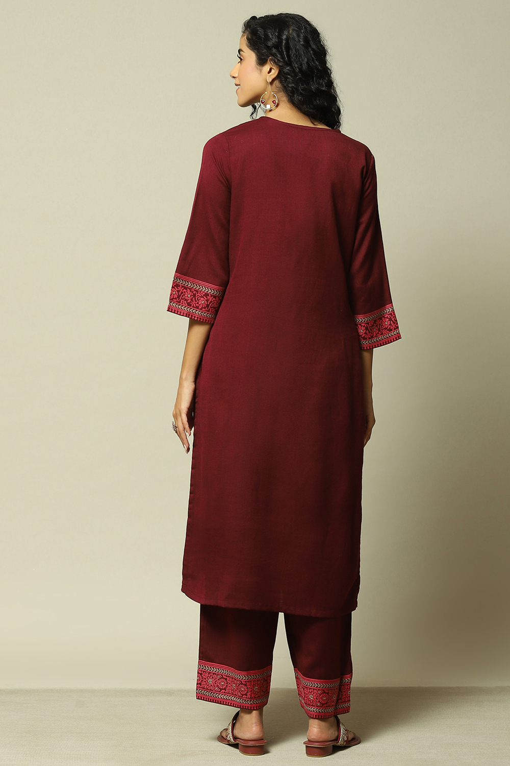 Maroon Poly Viscose Straight Yarndyed Kurta Palazzo Suit Set image number 5