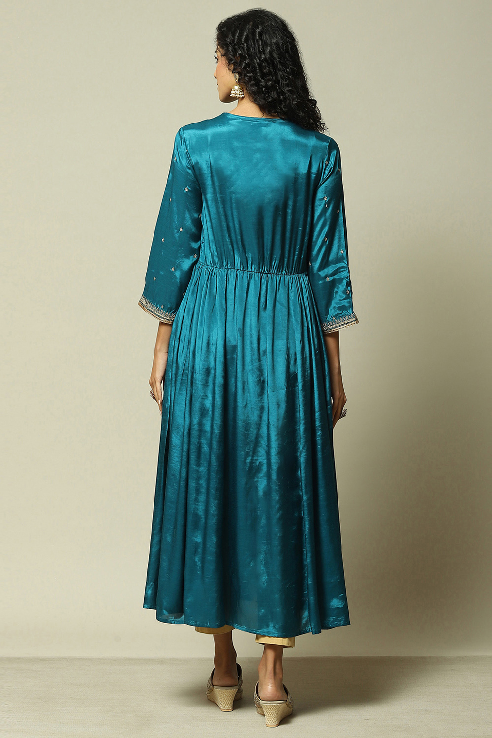 Teal Viscose Gathered Solid Suit Set image number 4