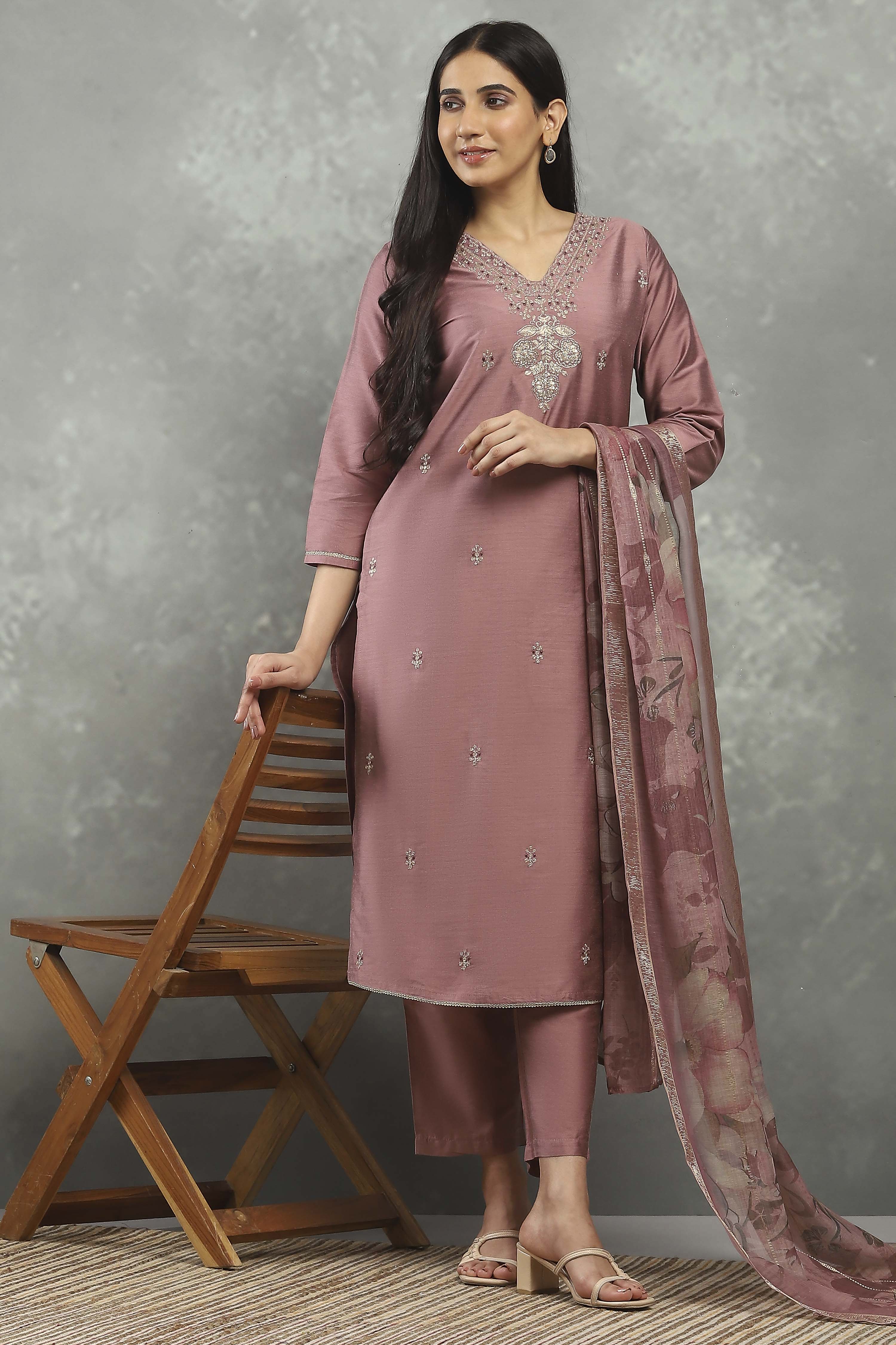 Rose Pink Viscose Blend Solid Straight Kurta Pants Set image number 0