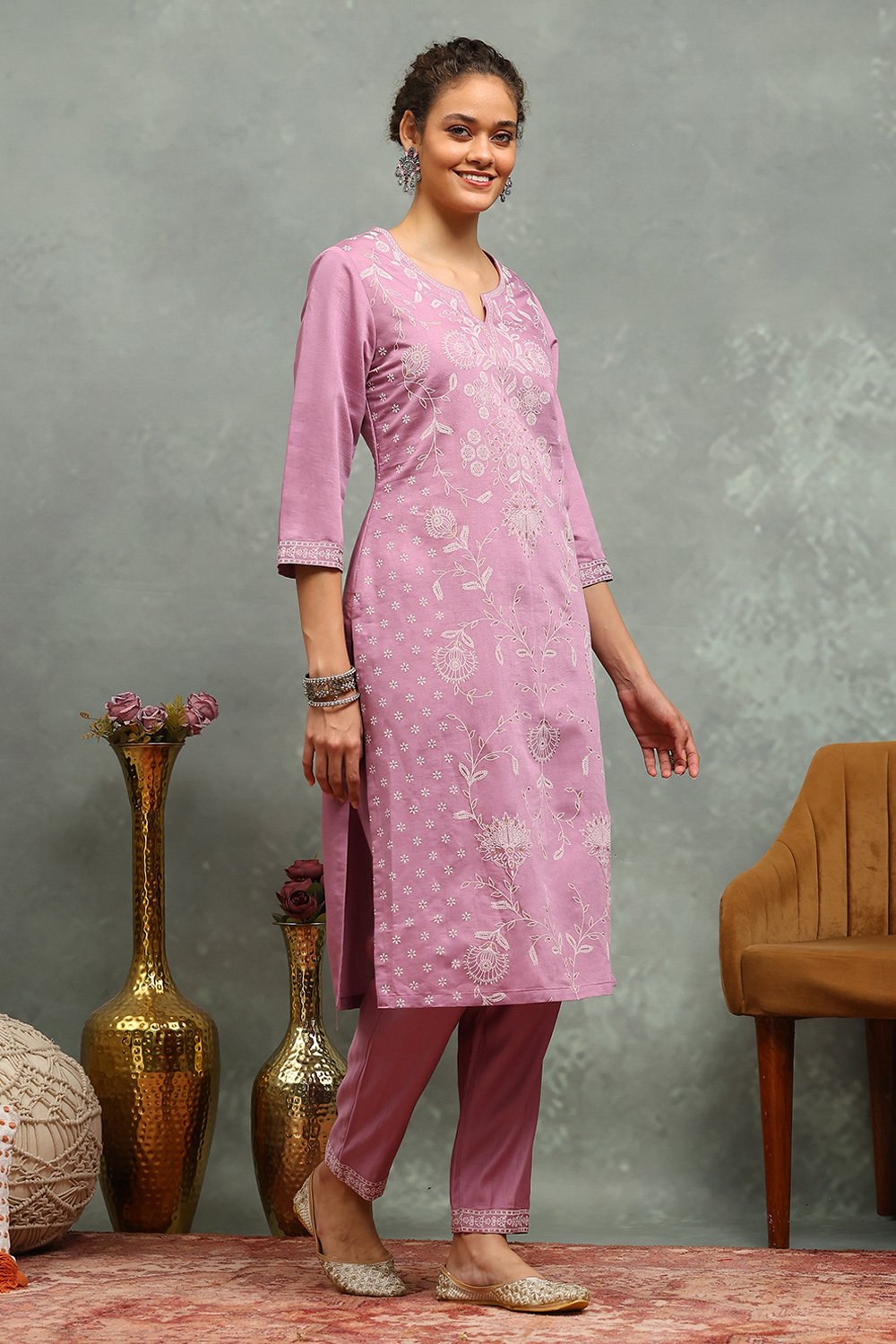 Lavender Viscose Blend Printed Straight Kurta Pants Set image number 3