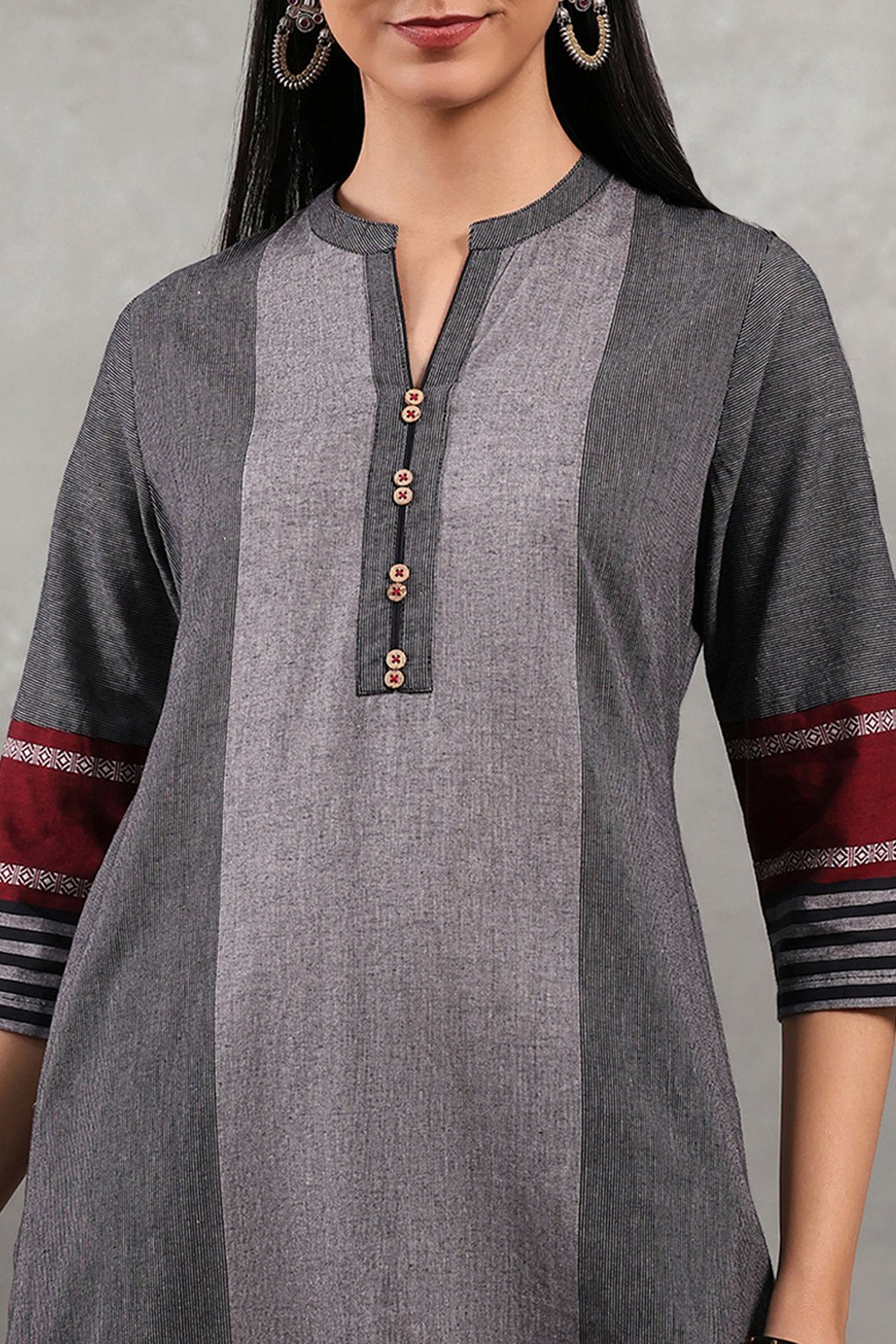 Black Cotton Yarndyed Straight Kurta image number 1