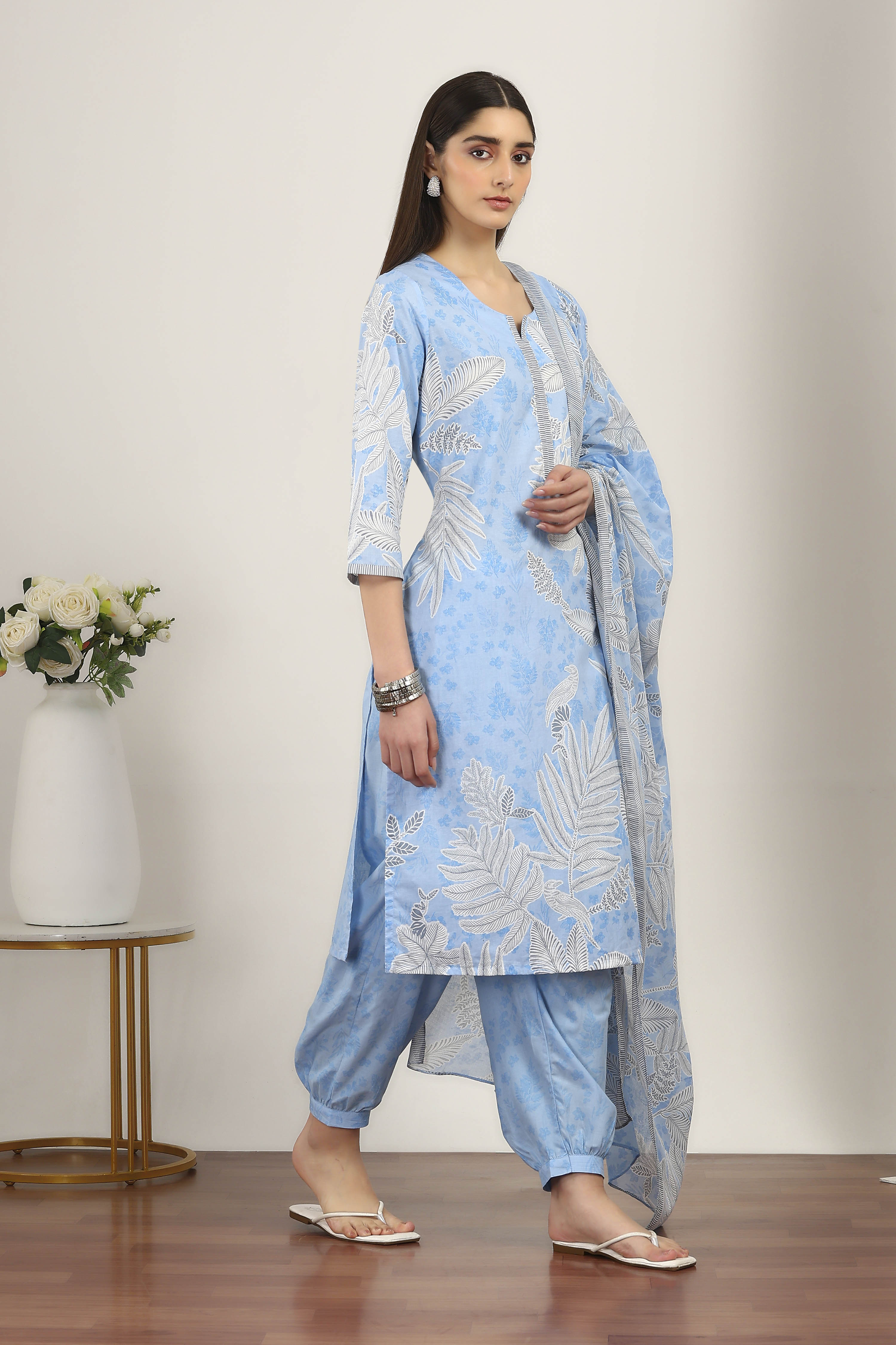 Blue Cotton Straight Suit Sets image number 5