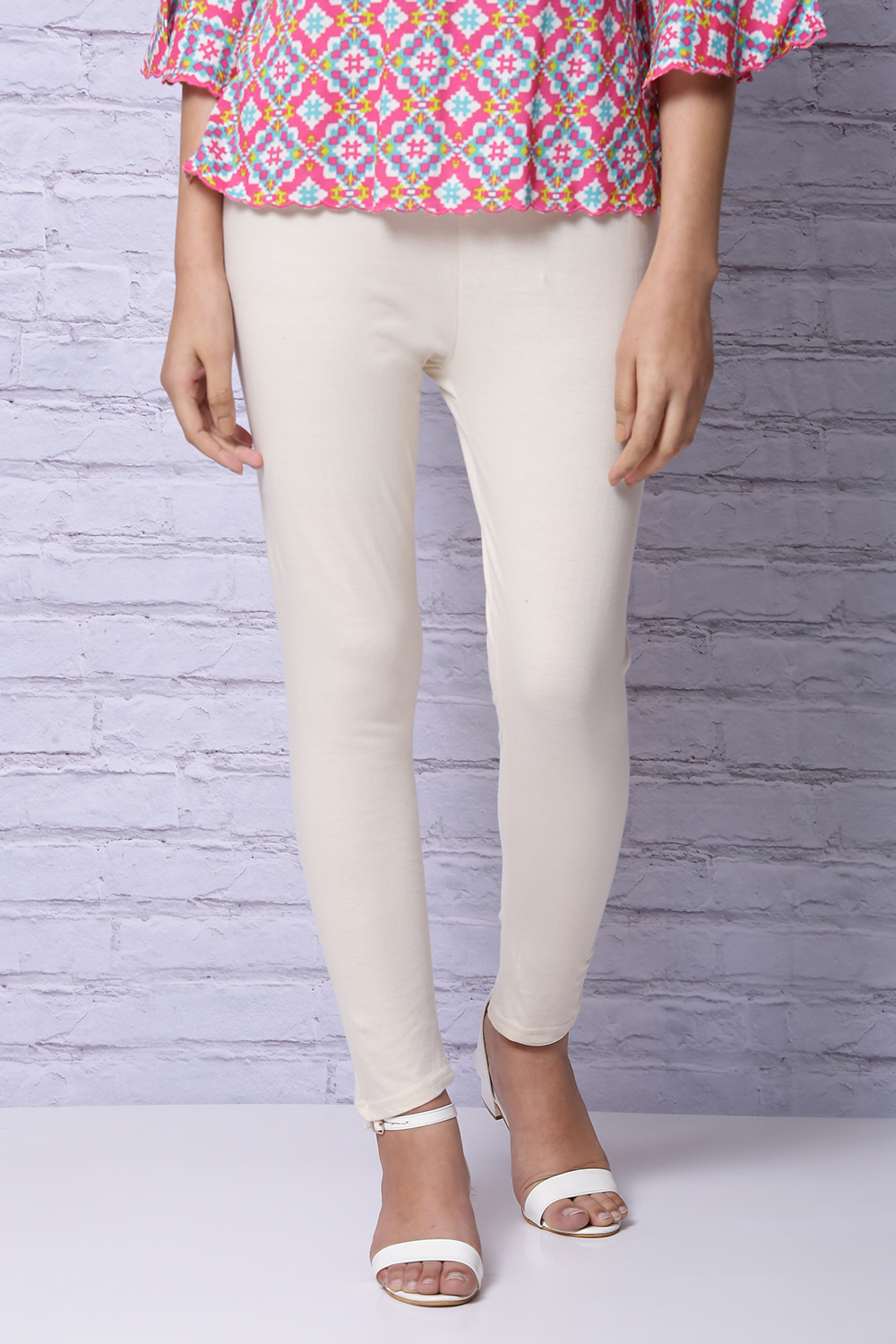 Off White Cotton Single Jersey Legging image number 0