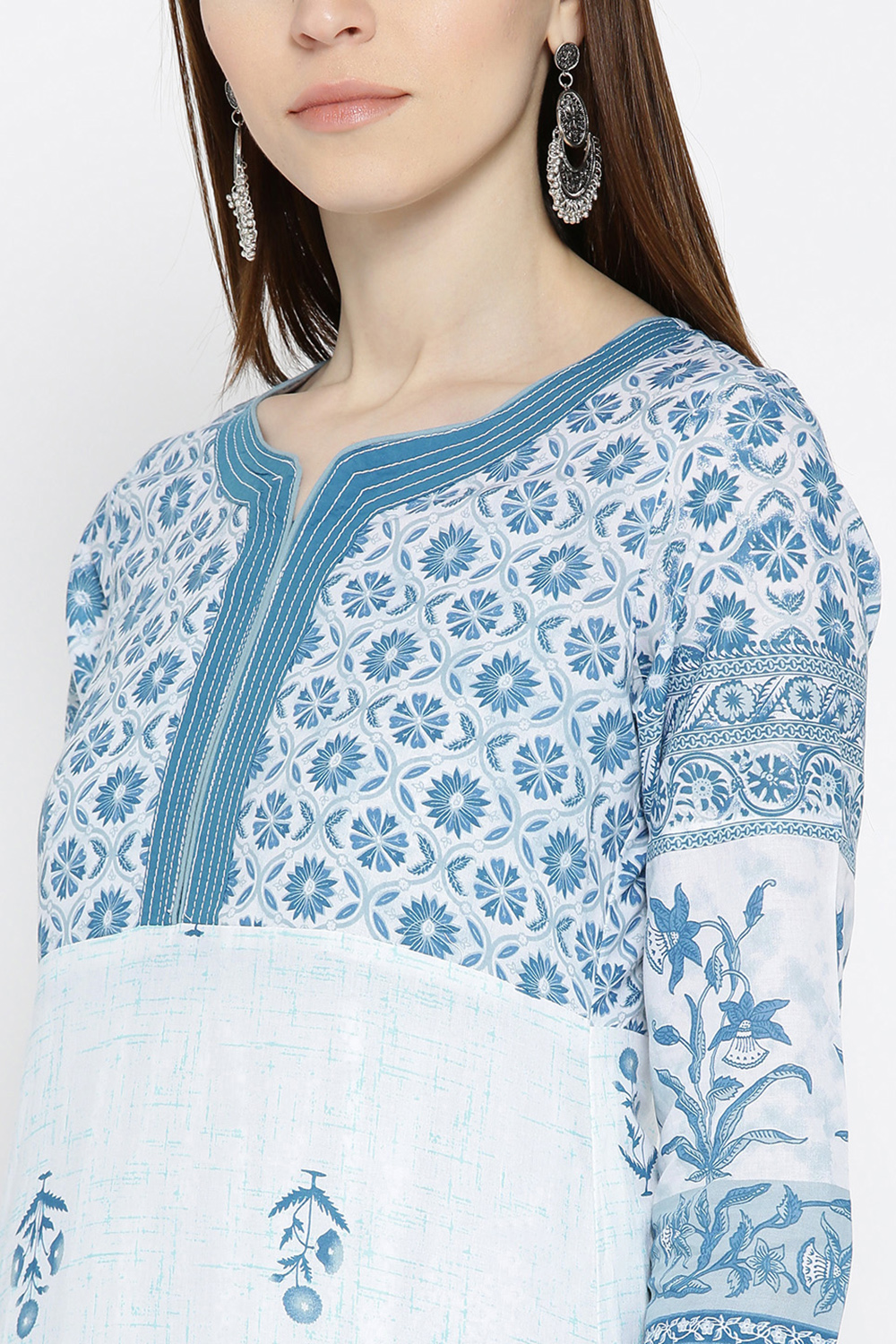 White Cambric Straight Kurta image number 1