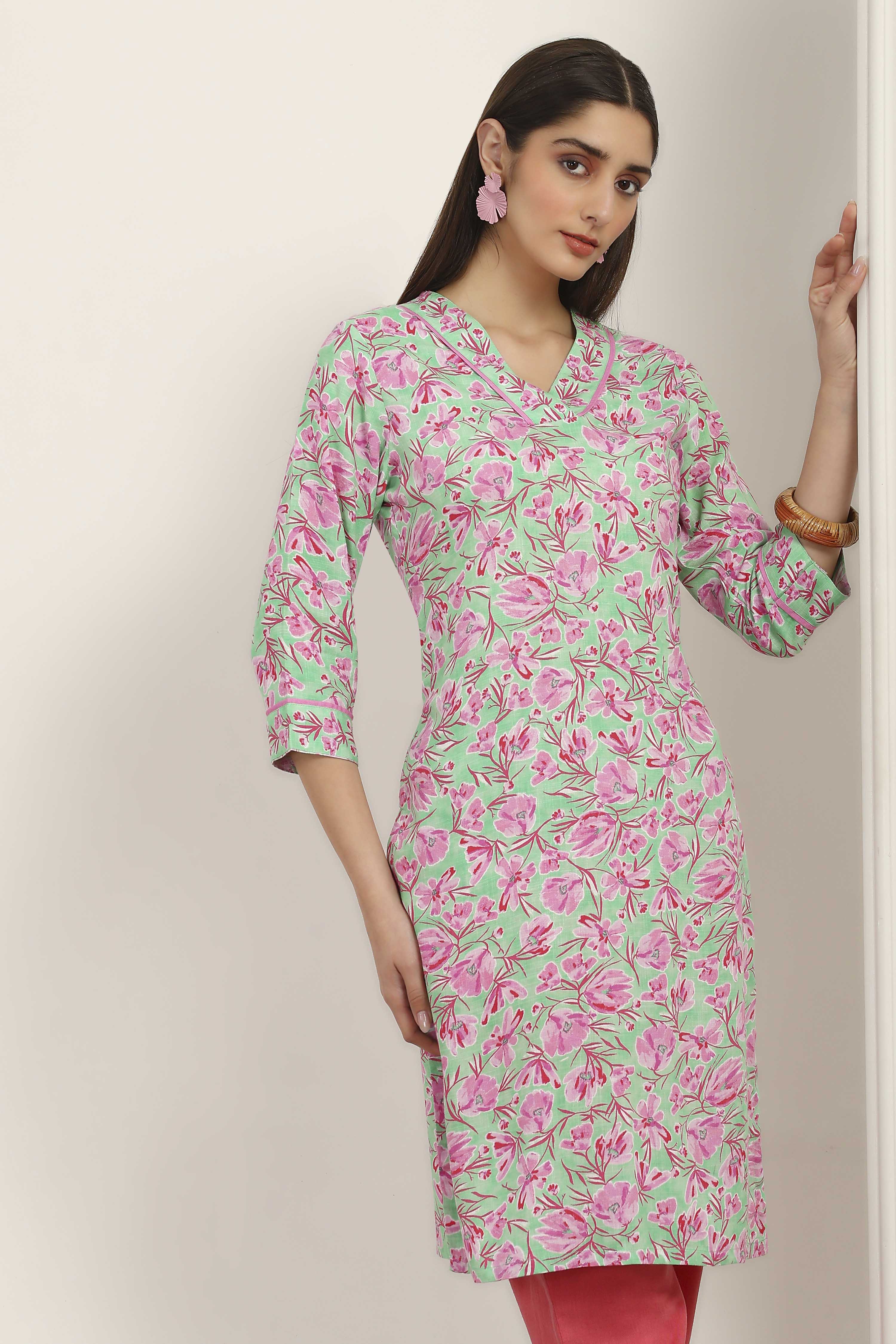 Lavender Printed Straight Kurta image number 5