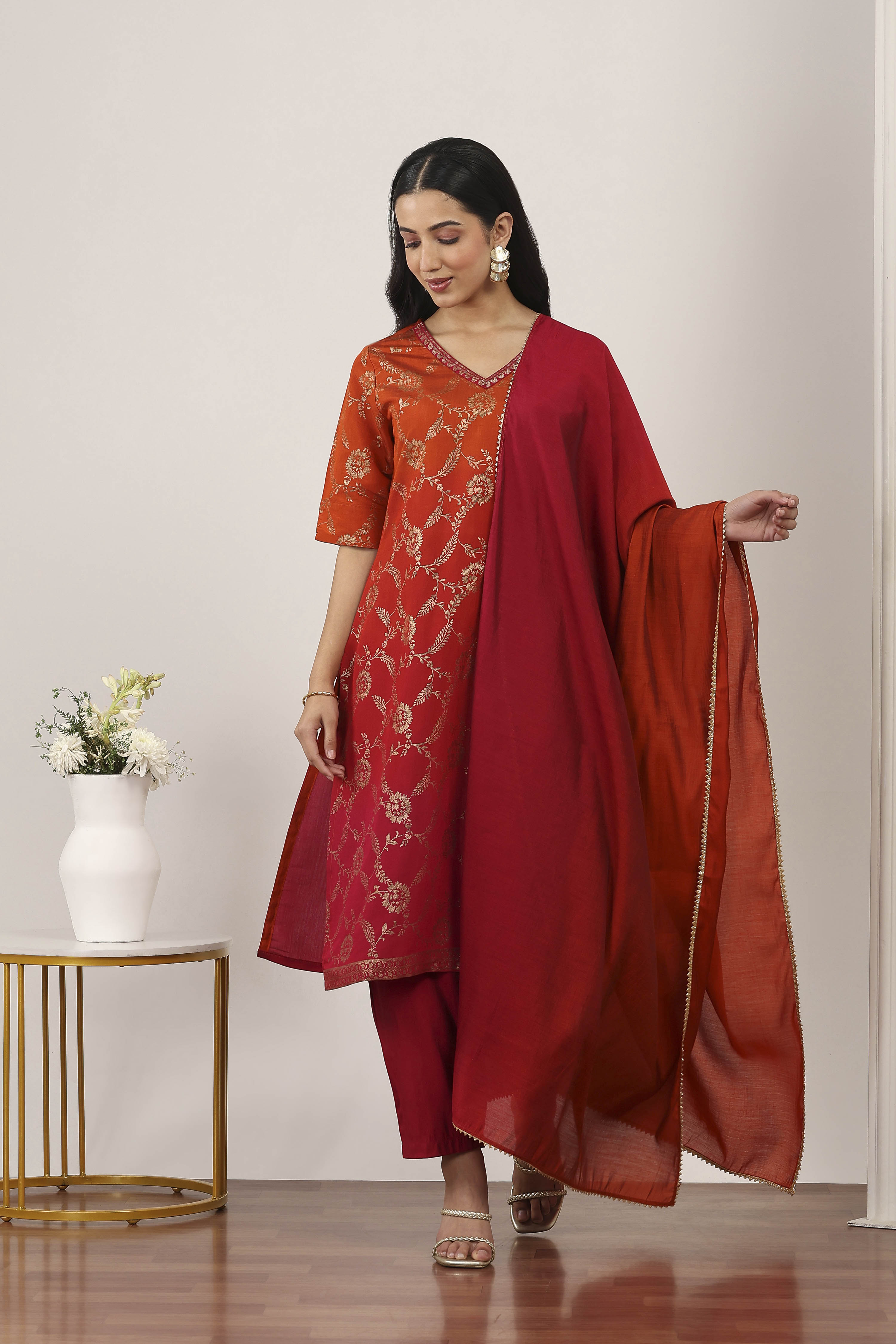 Pink Viscose Polyester Straight Suit Sets image number 6