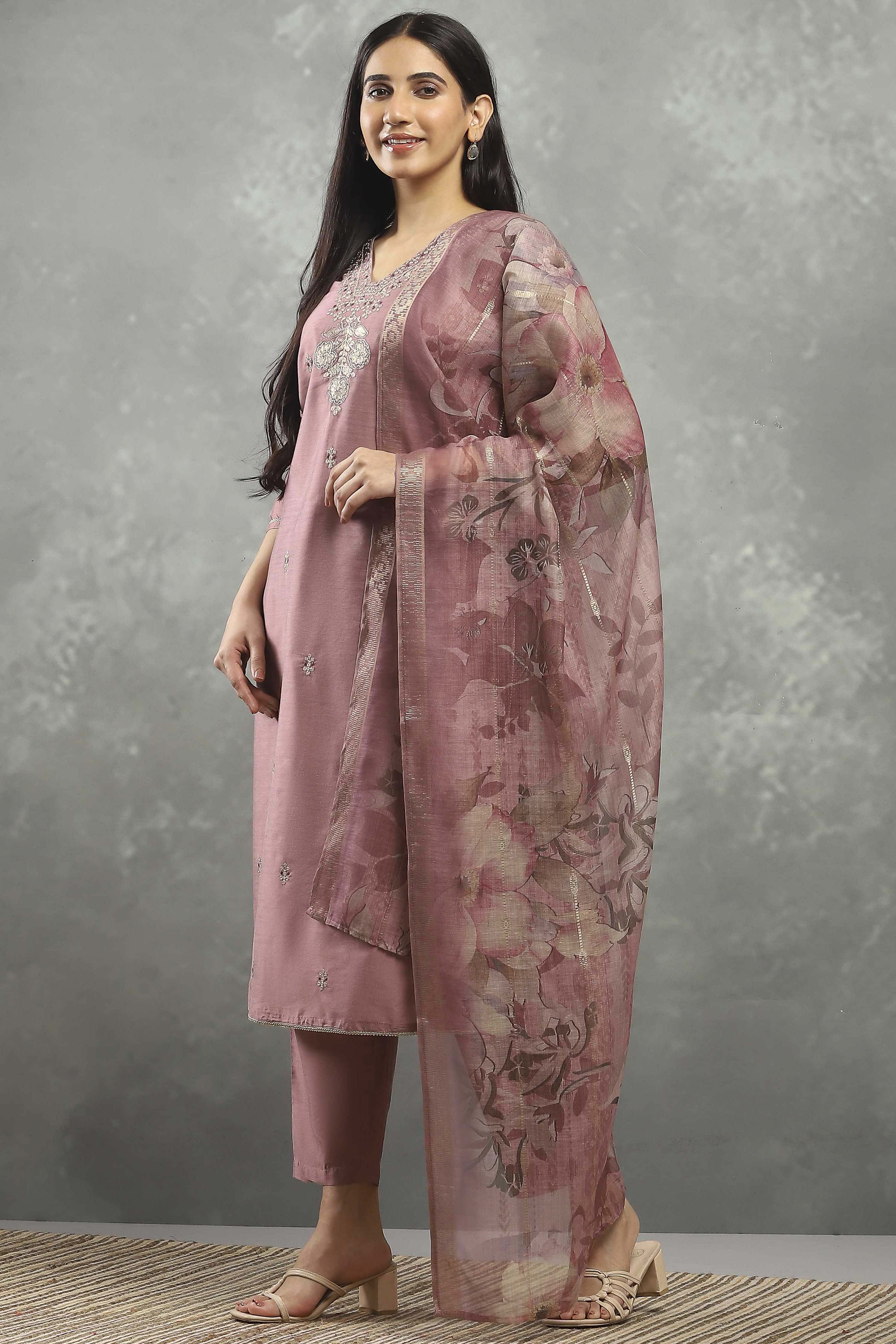 Rose Pink Viscose Blend Solid Straight Kurta Pants Set image number 3