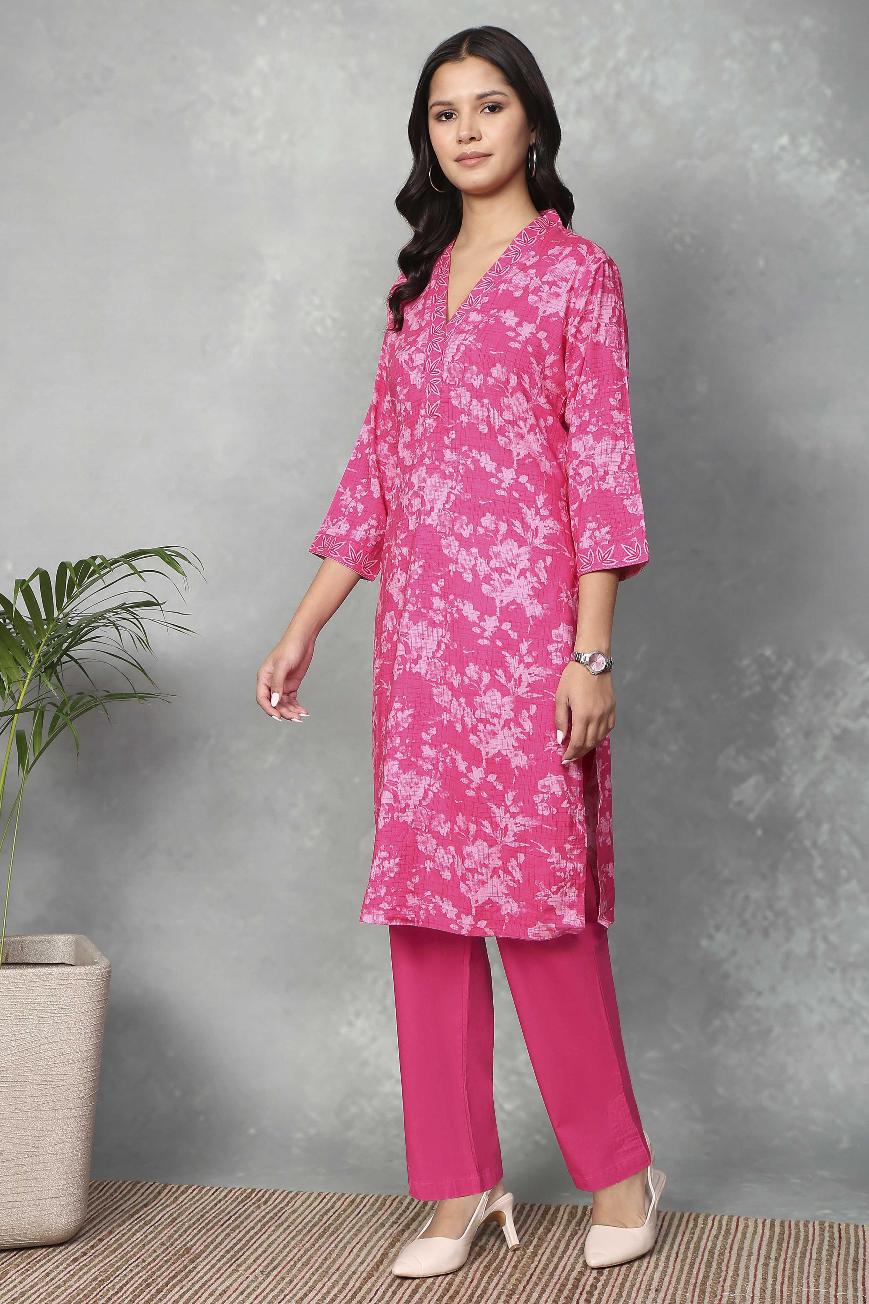 Pink Rayon Straight Kurtas image number 2