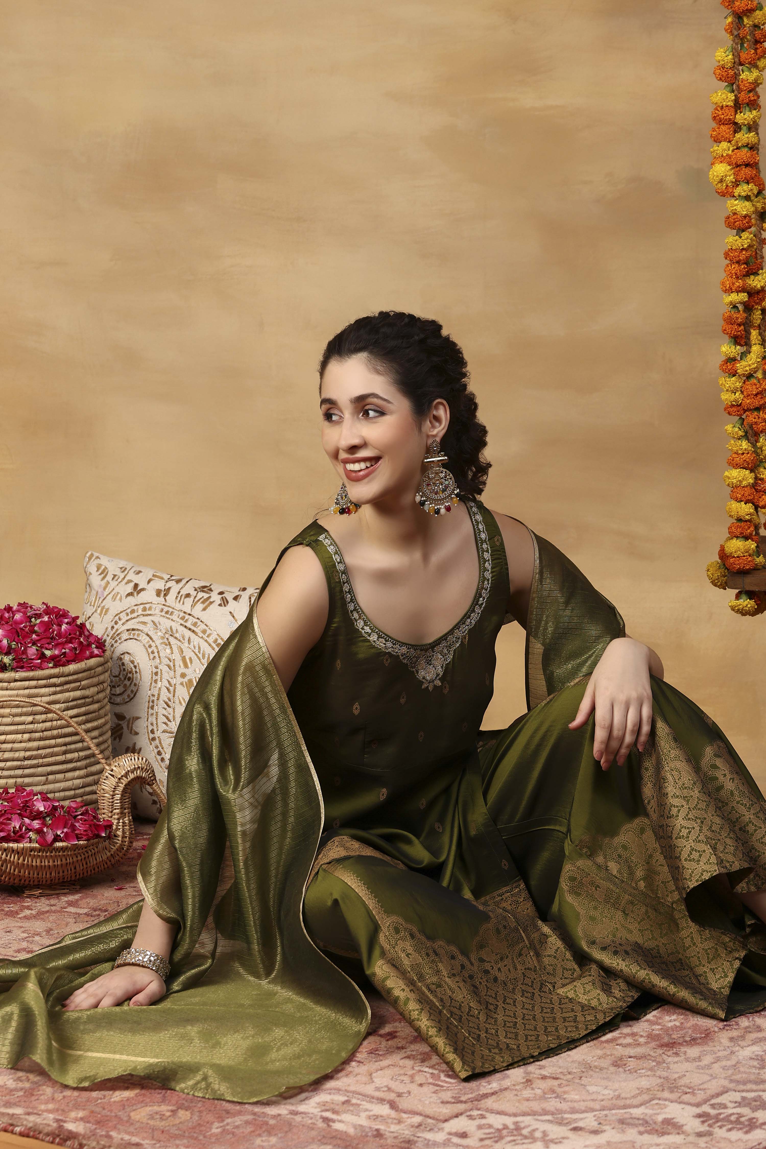 Green Printed Straight Kurta Set image number 0