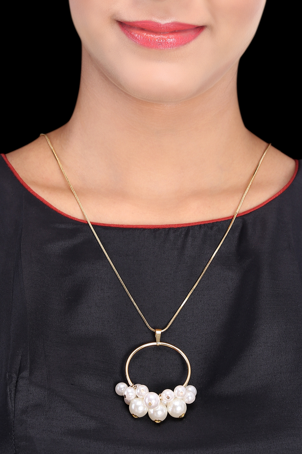 Golden Metal Brass Necklace image number 0
