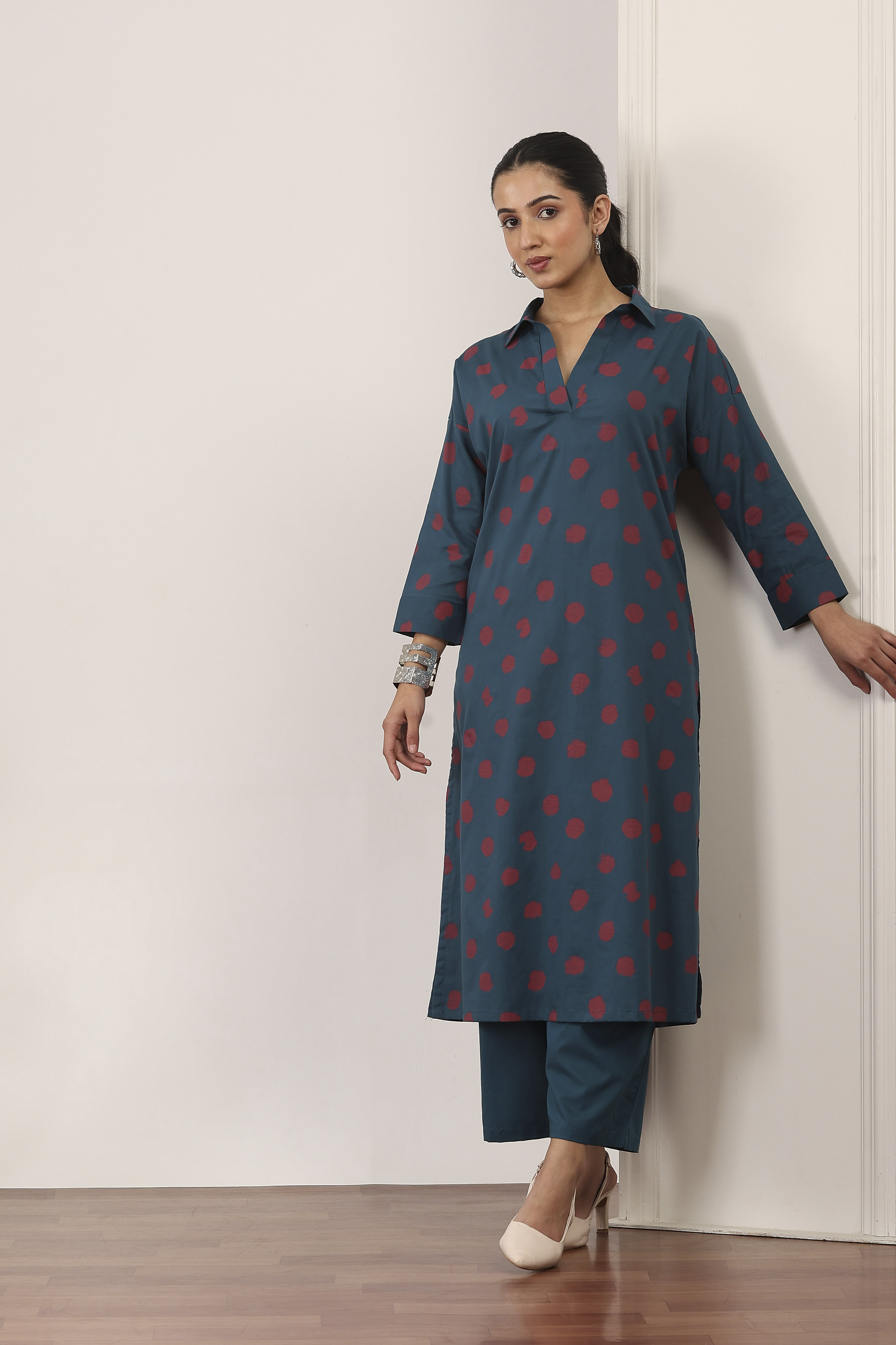 Green Cotton Kurta Pants Set image number 0