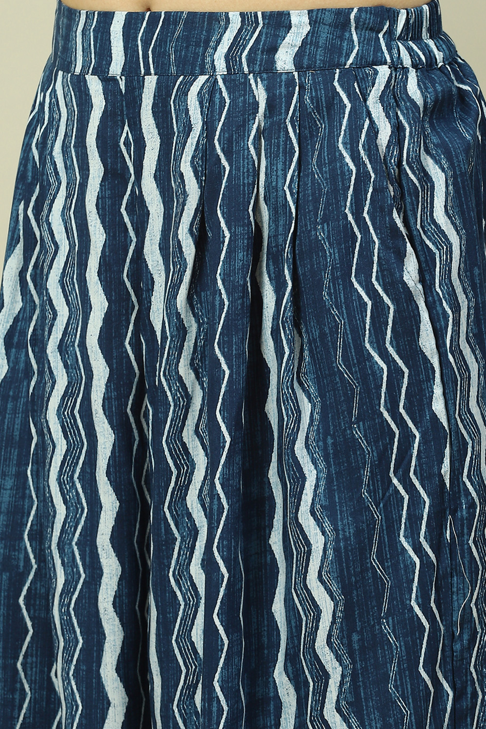 Indigo Viscose Printed Straight Kurta & Palazzo Suit Set image number 5