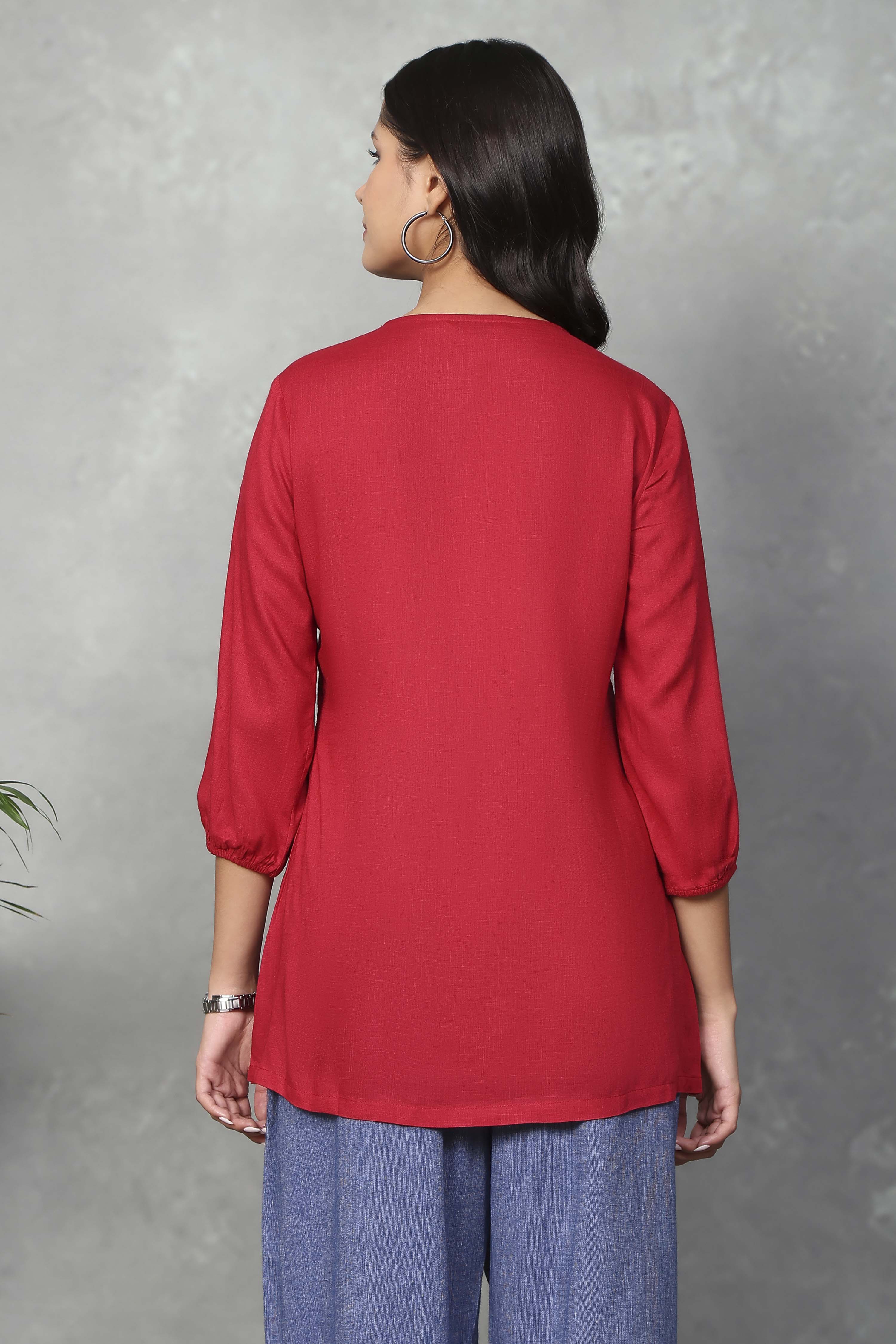 Red Rayon Straight Tops image number 3