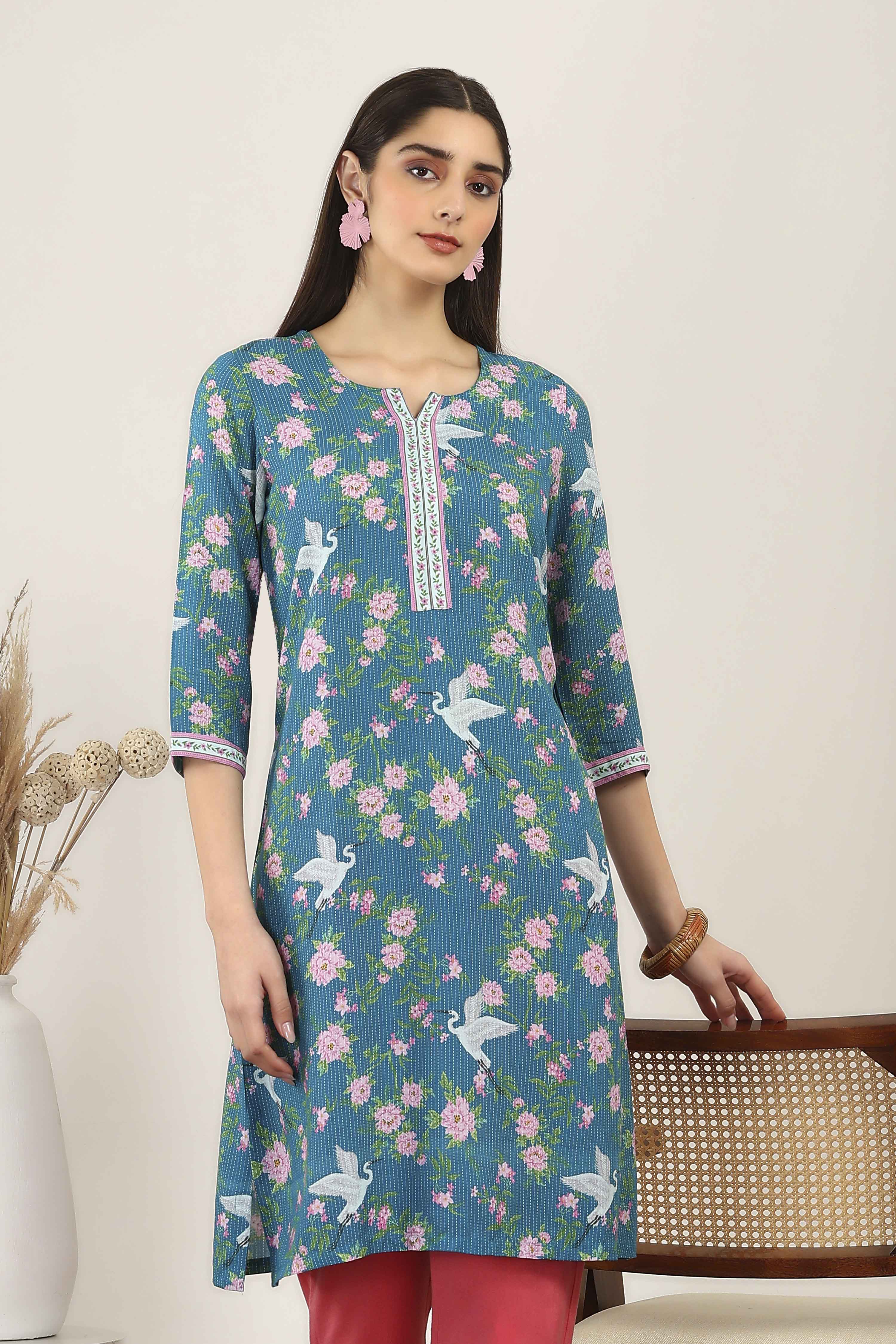 Green Rayon Straight Kurtas image number 6