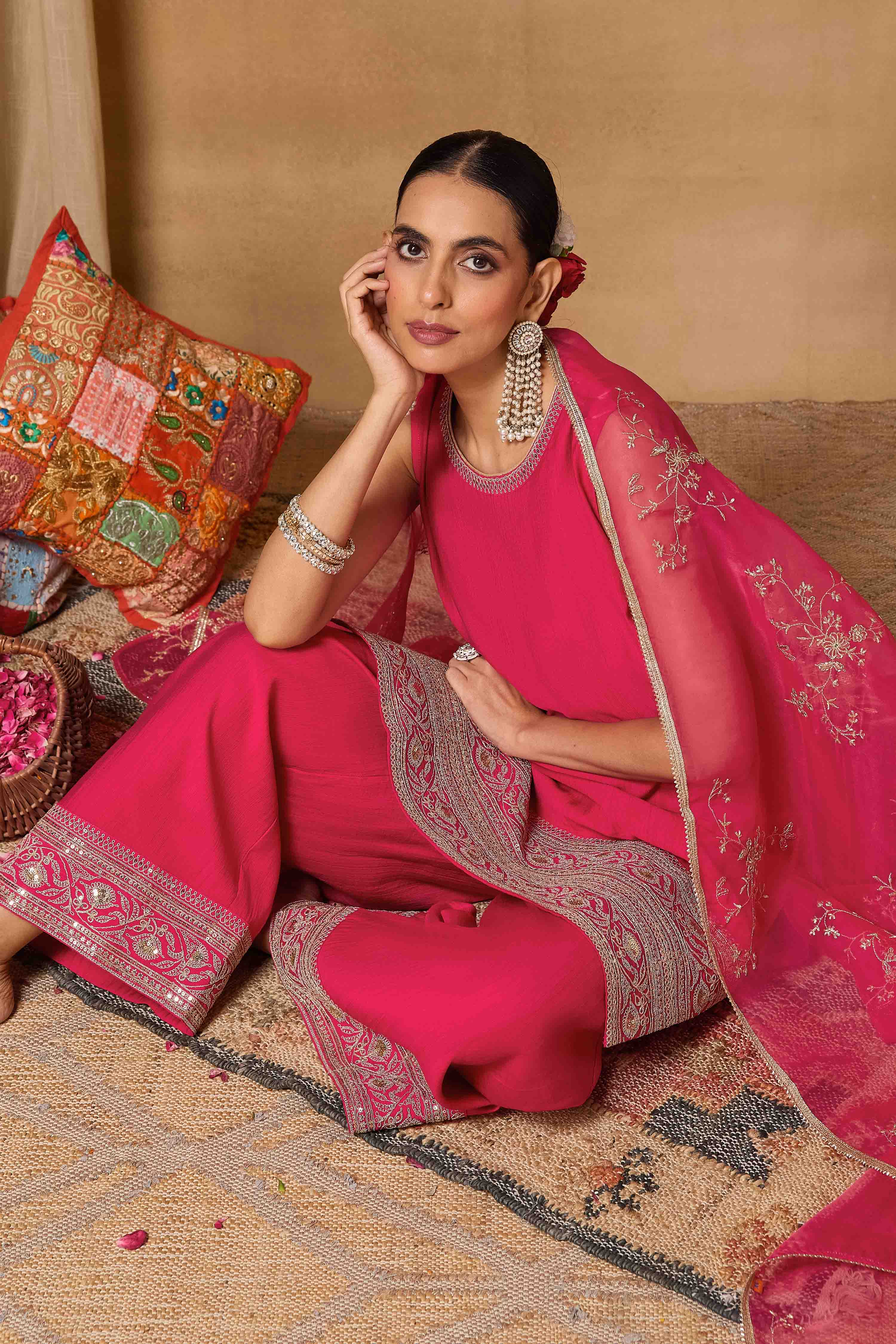 Pink Viscose Blend Straight Solid Suit Set image number 0