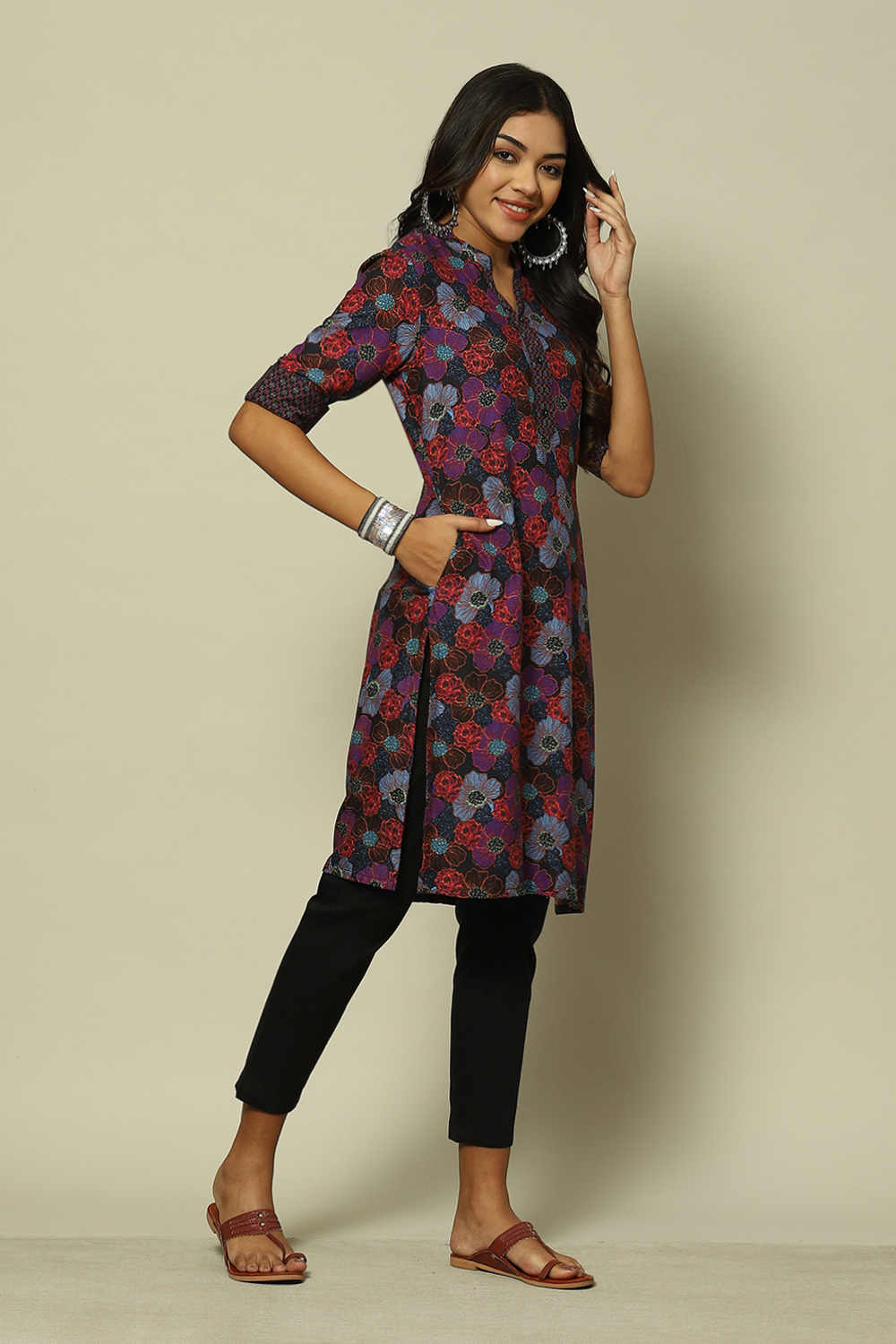 Black LIVA Straight Printed Kurta image number 3