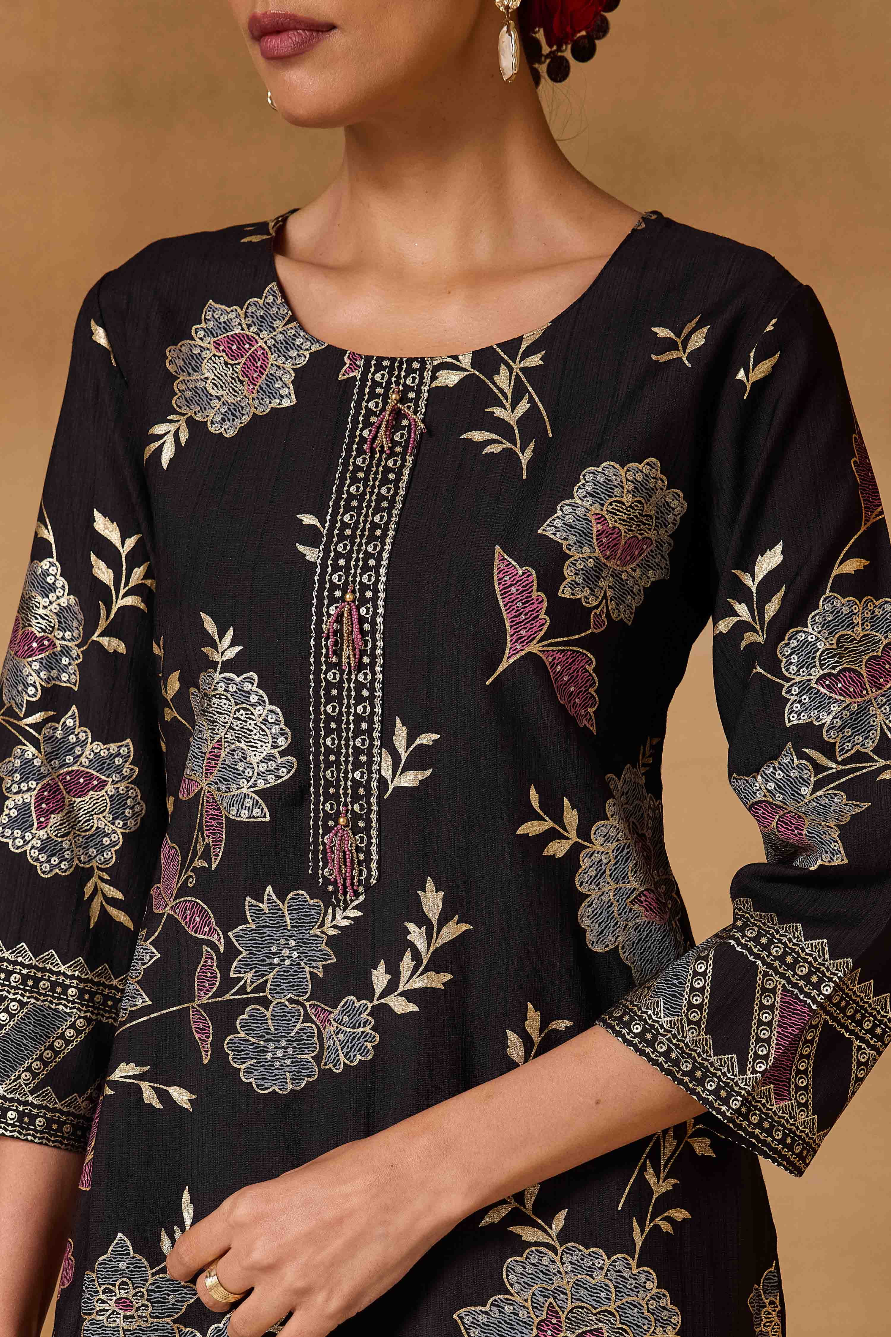 Black Viscose Blend Straight Printed Suit Set image number 1