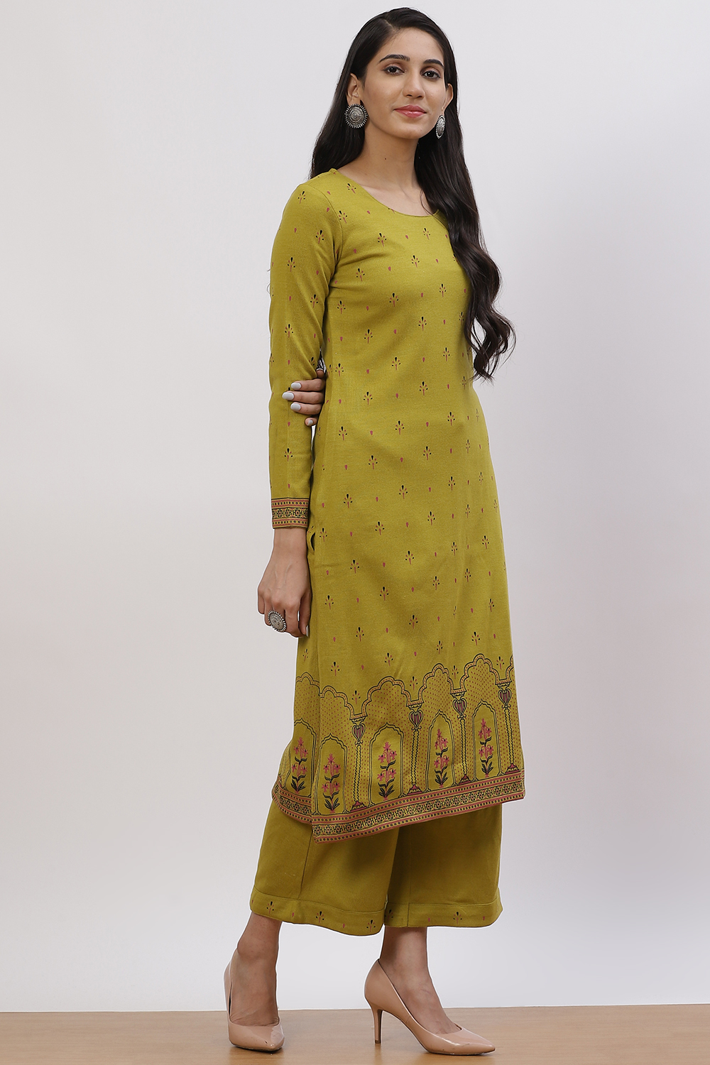 Olive Green Acrylic Straight Suit Set image number 3
