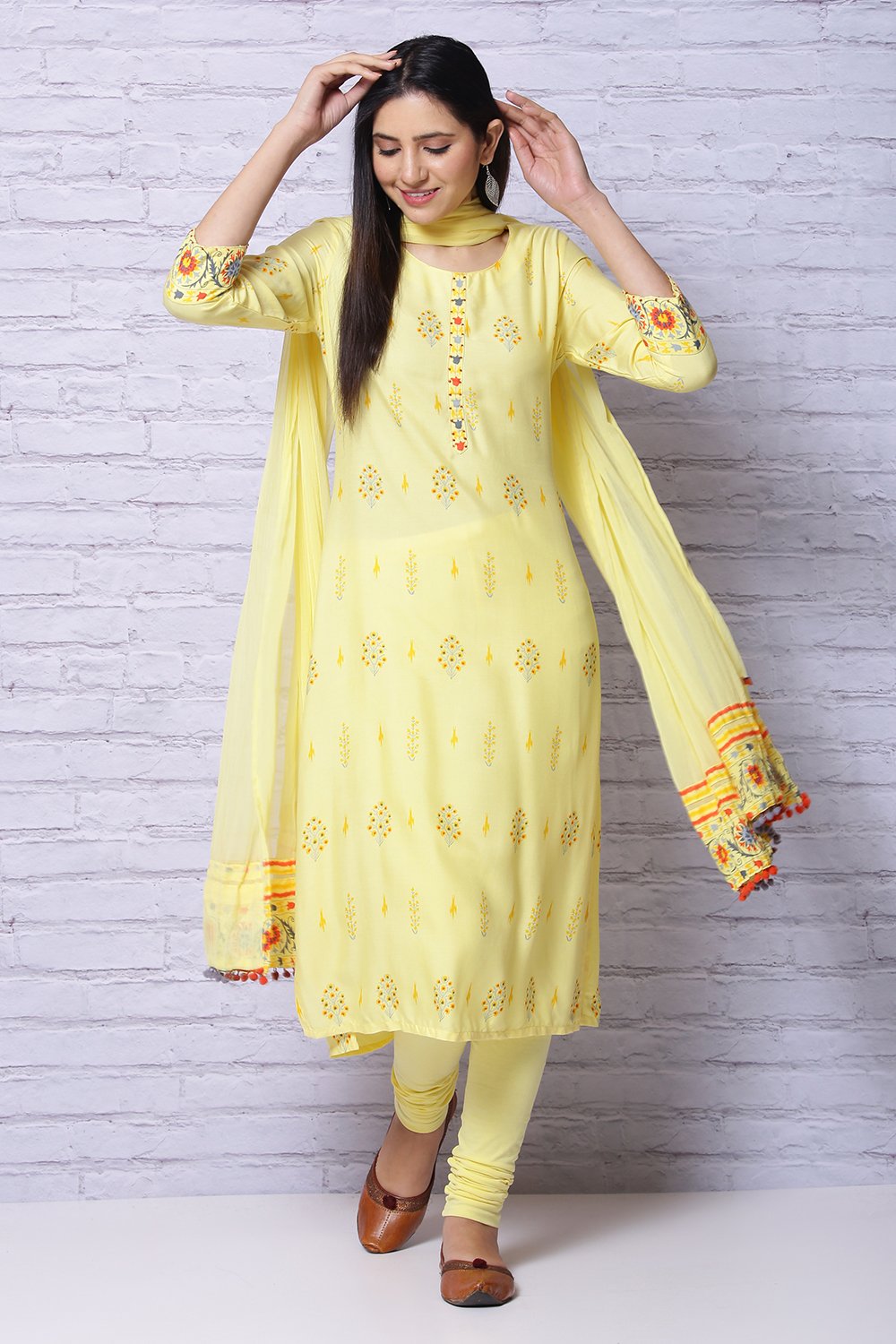 Yellow Polyester Chiffon Dupatta image number 2