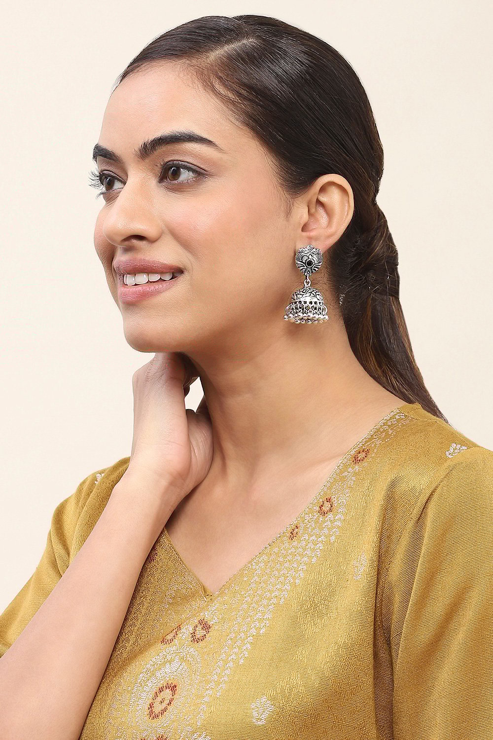 Silver Oxidize Alloy Jhumka image number 3
