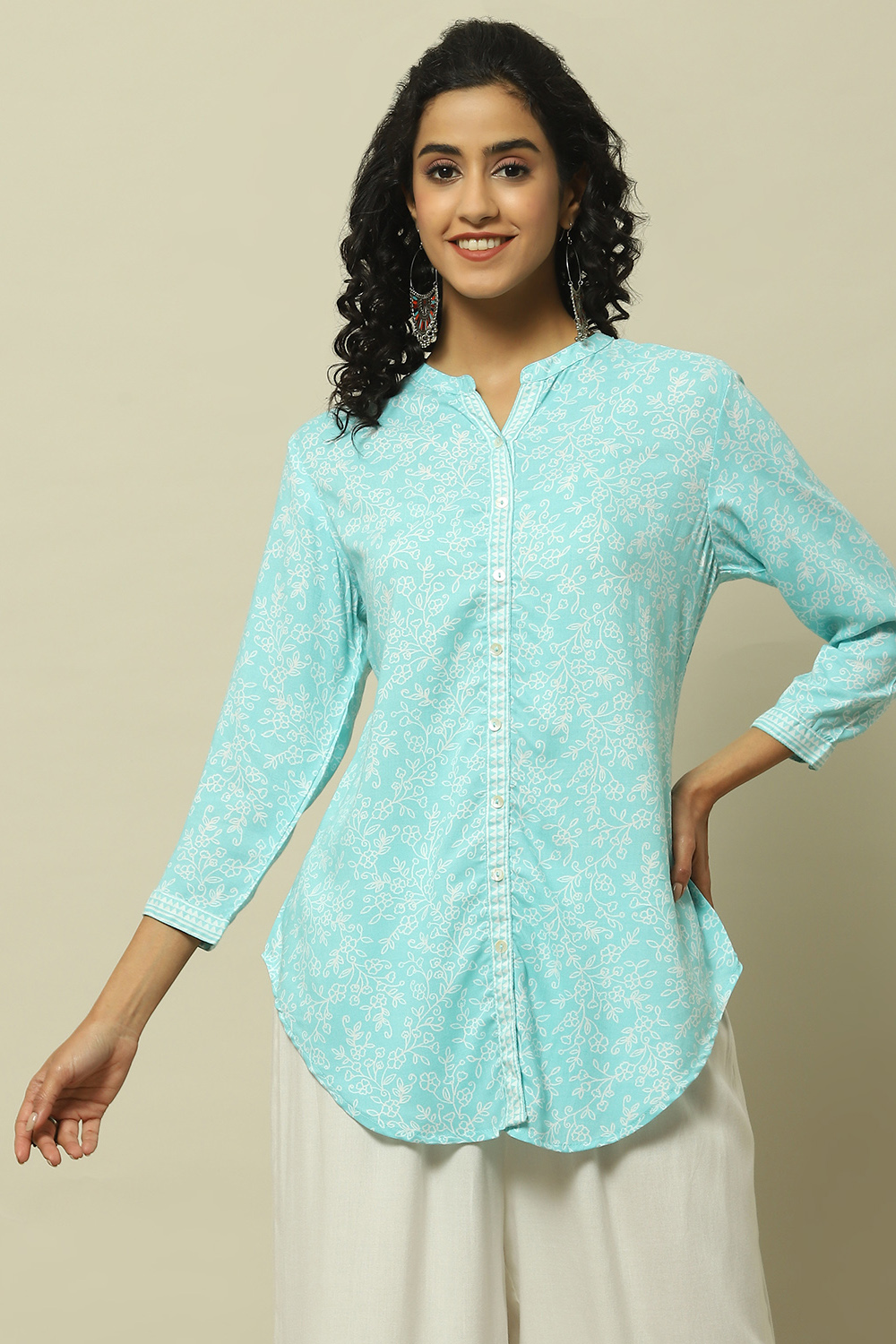 Aqua Floral Printed Straight Indie Top image number 5
