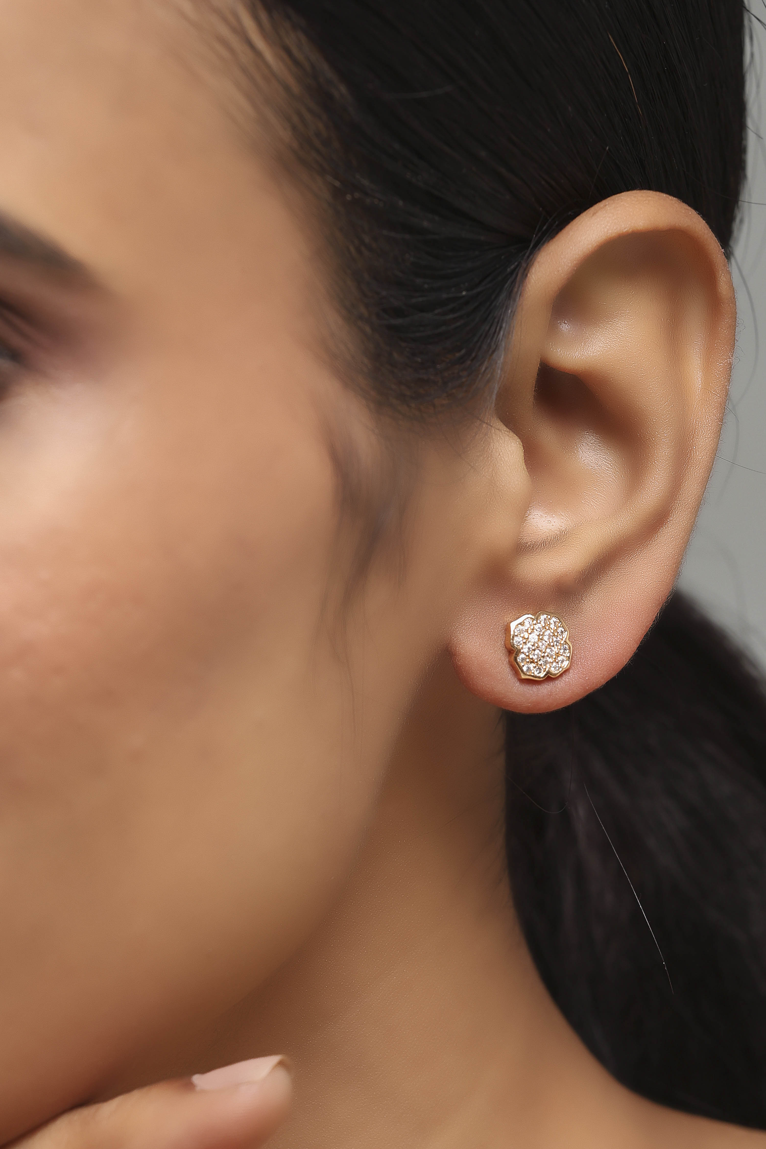 White Brass Studs image number 1