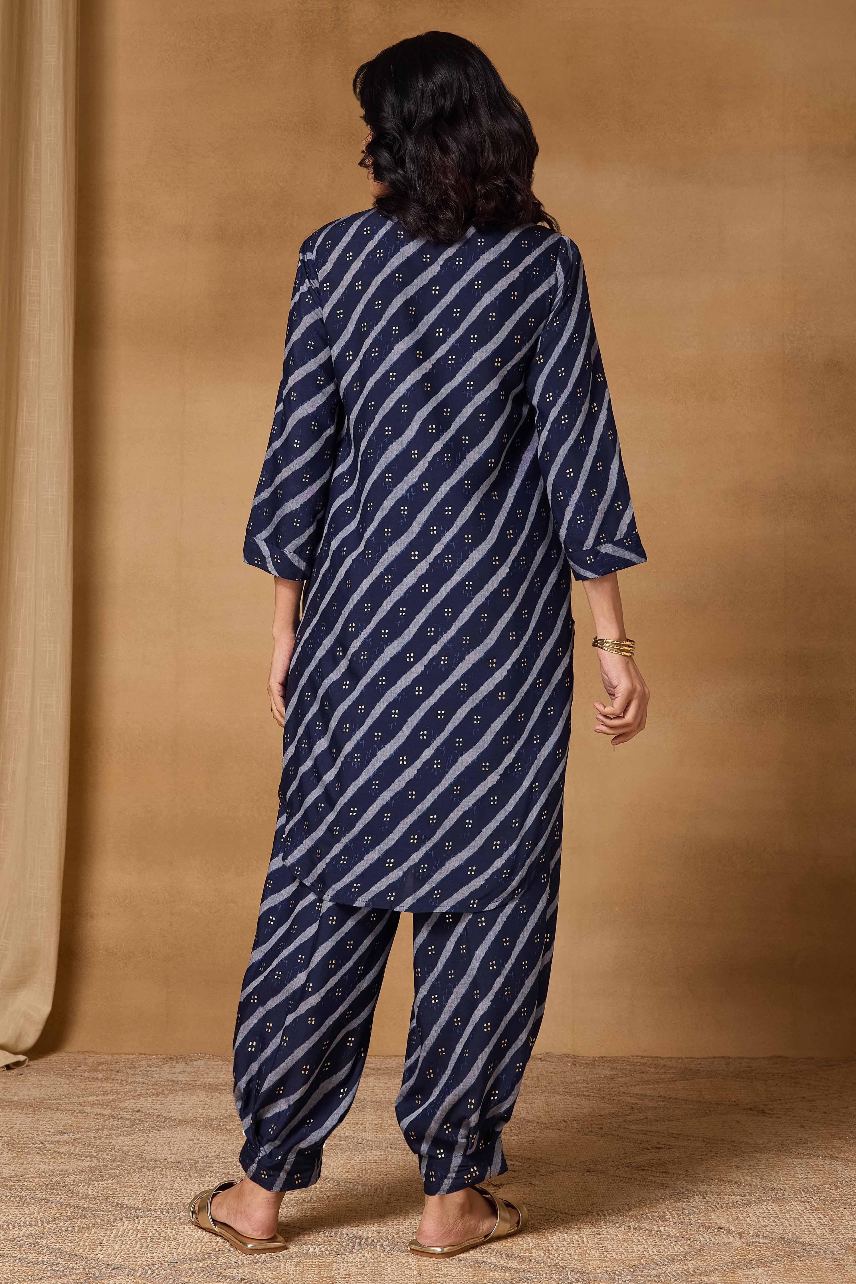 Indigo Viscose Blend Straight Printed Kurta Pants Set image number 5