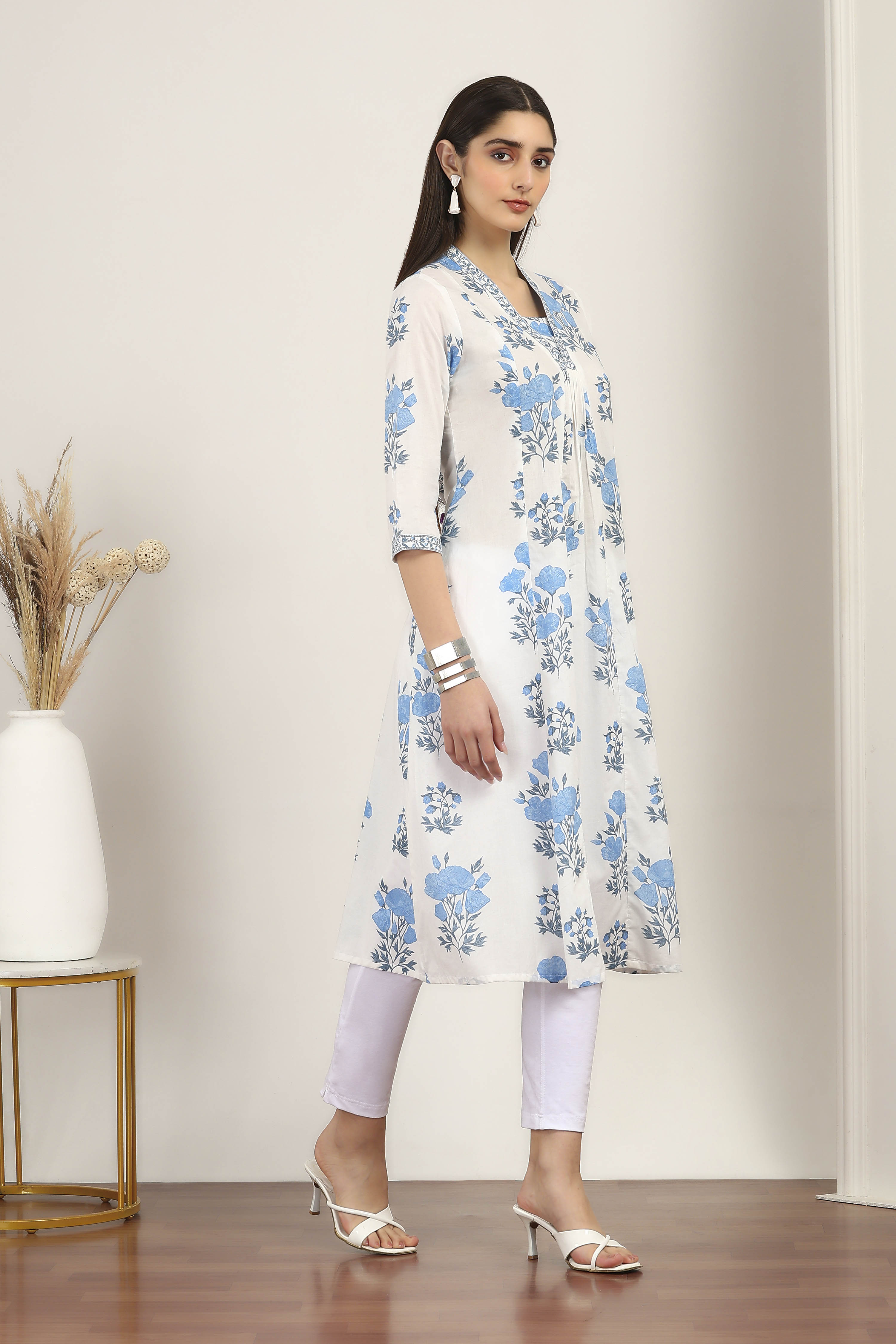 Blue Cotton A-line & Kalidar Kurtas image number 4