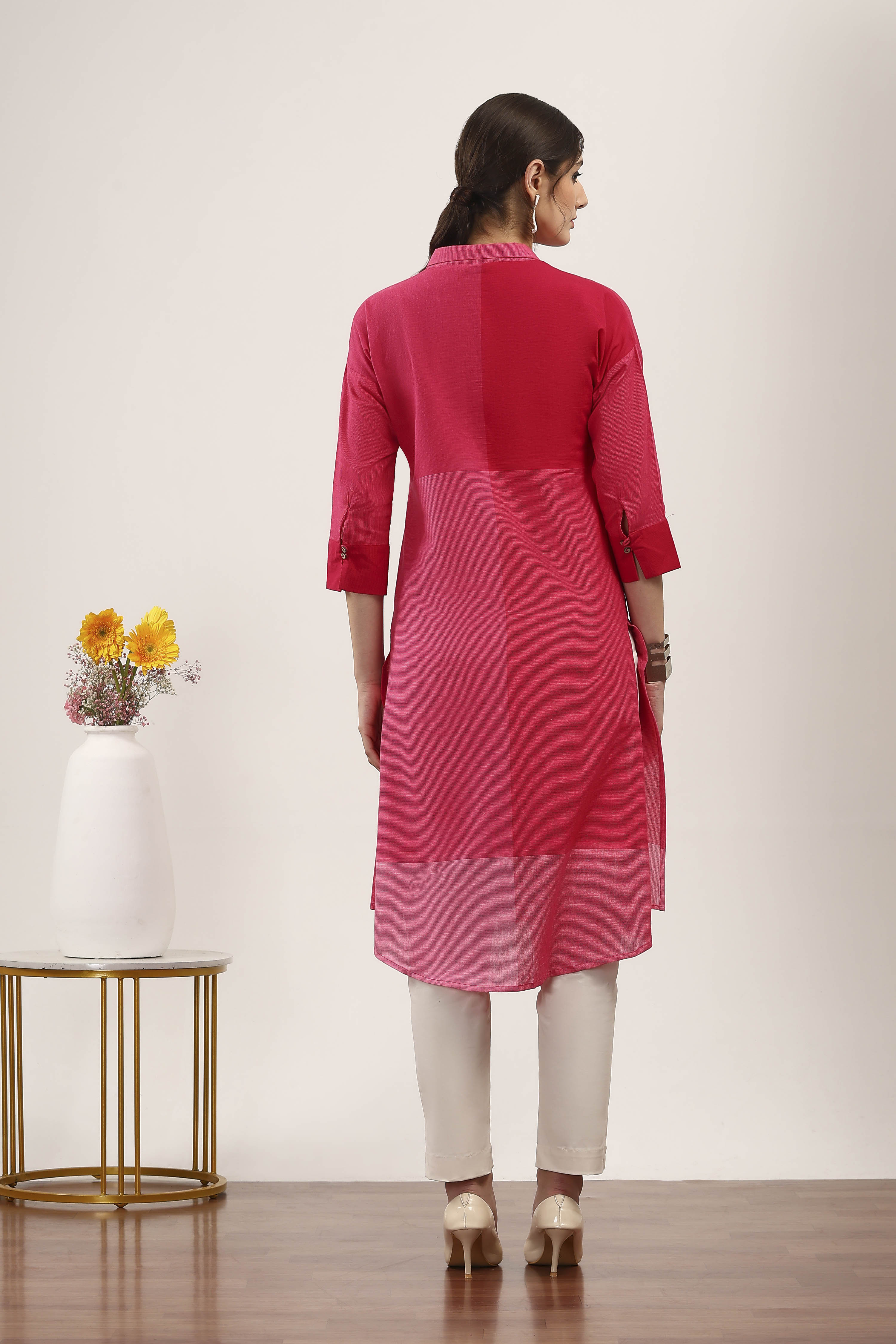 Yellow Cotton Straight Kurtas image number 3