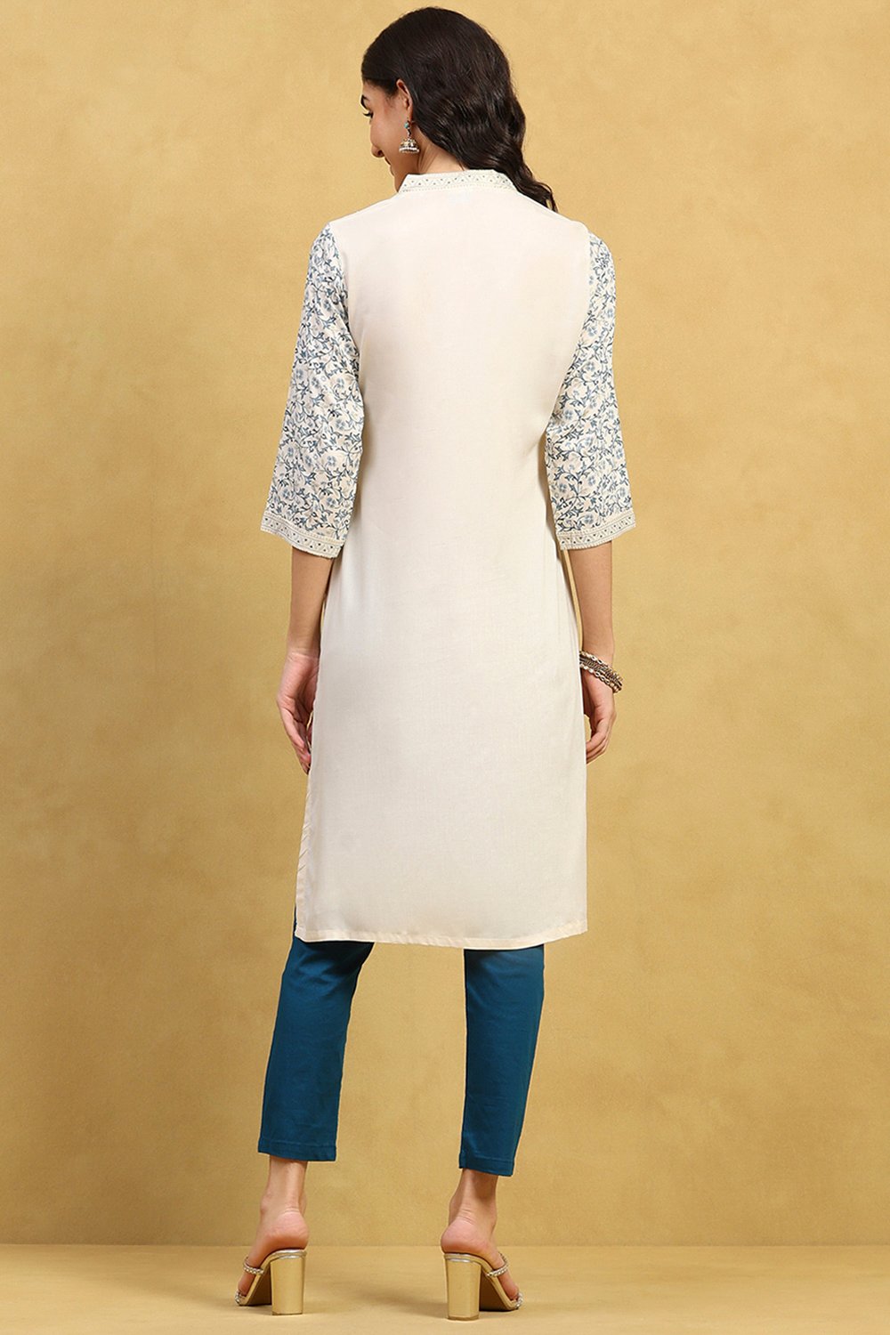 Off White Viscose Rayon Printed Straight Kurta image number 3