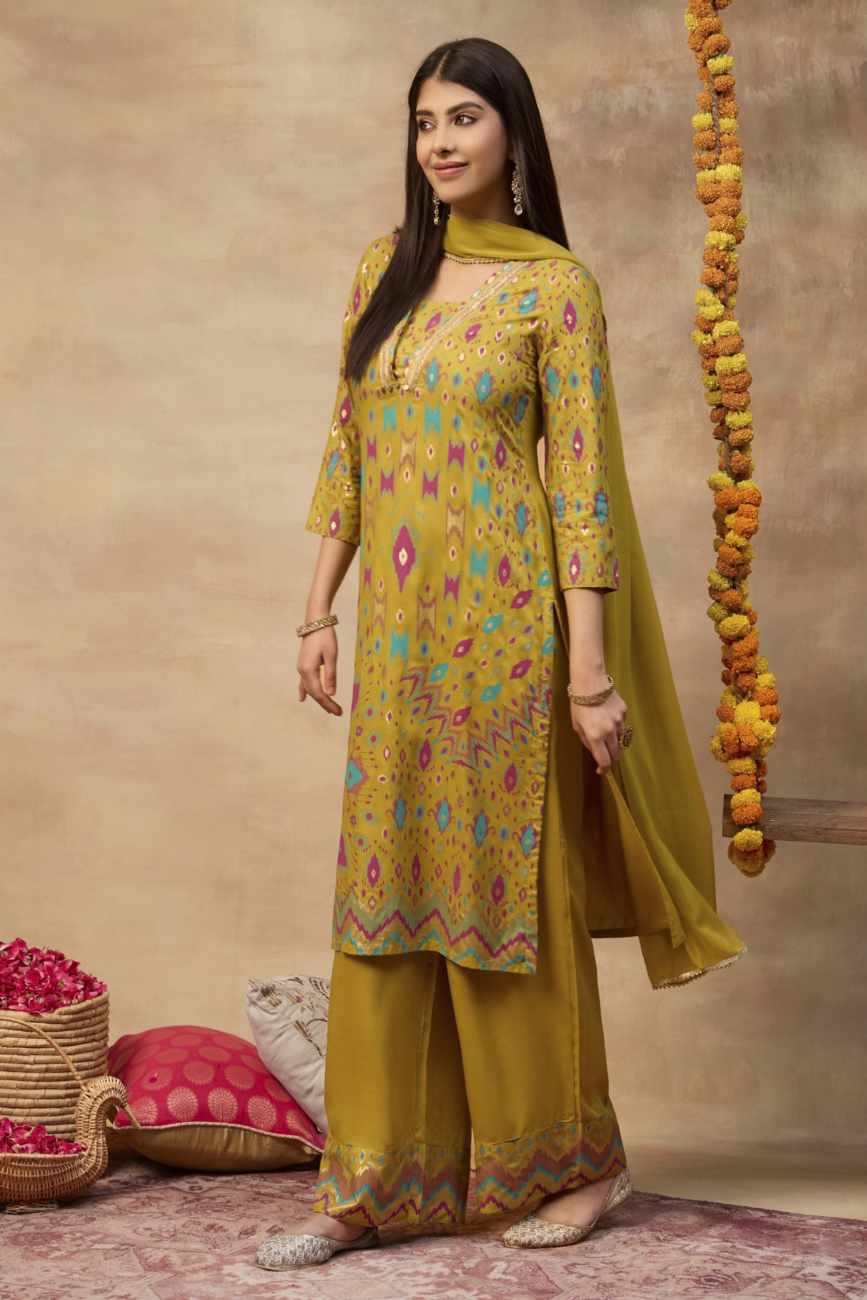 Fuschia Viscose Rayon Straight Printed Suit Set image number 3