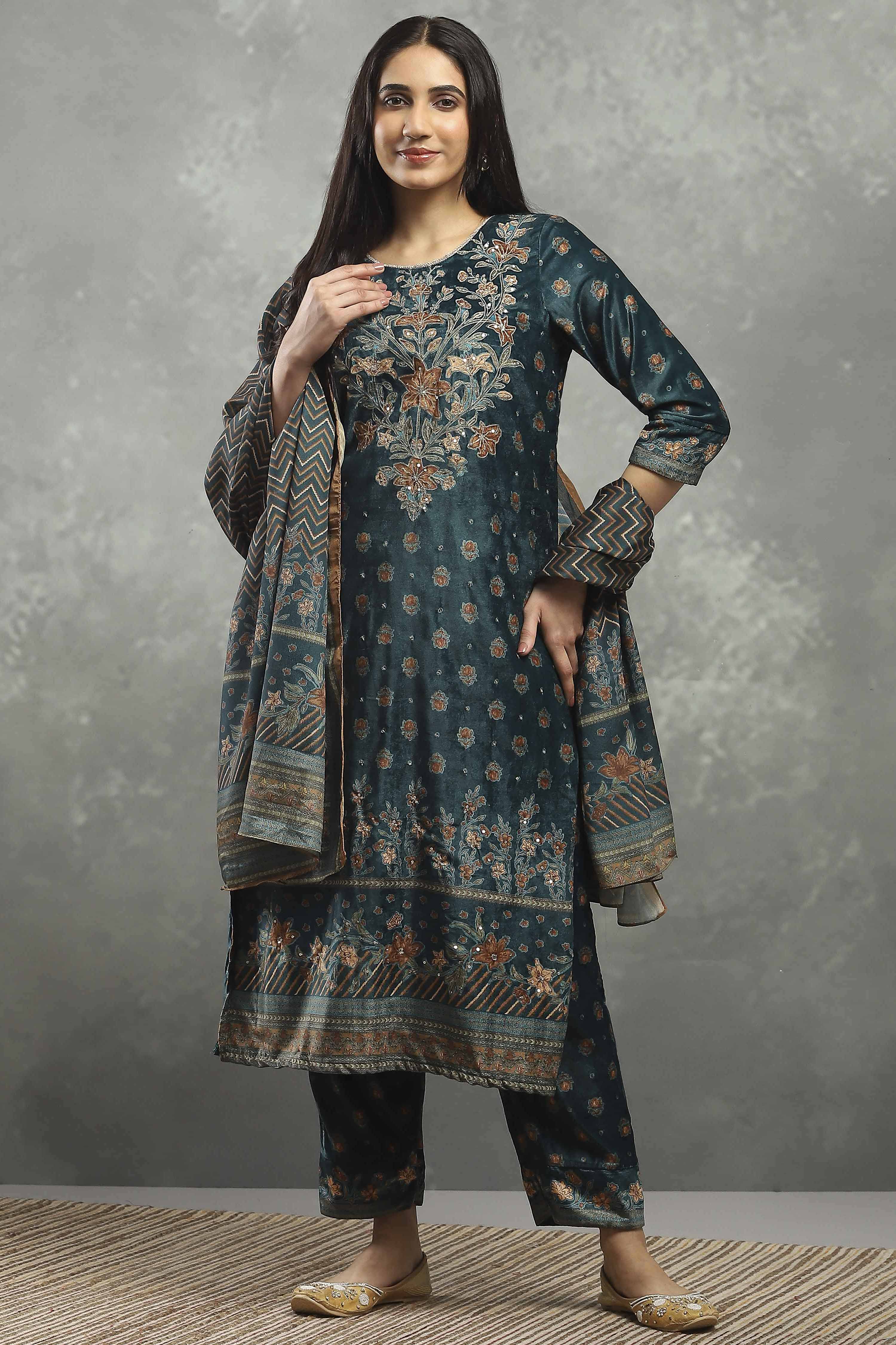 Green Polyester Printed Straight Suit Set image number 6