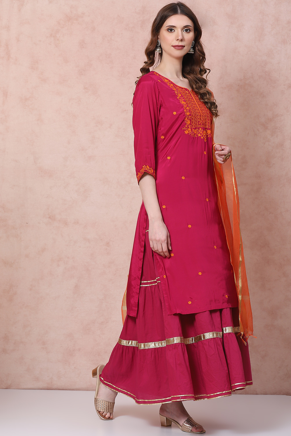 Pink Straight Solid Suit Set image number 6
