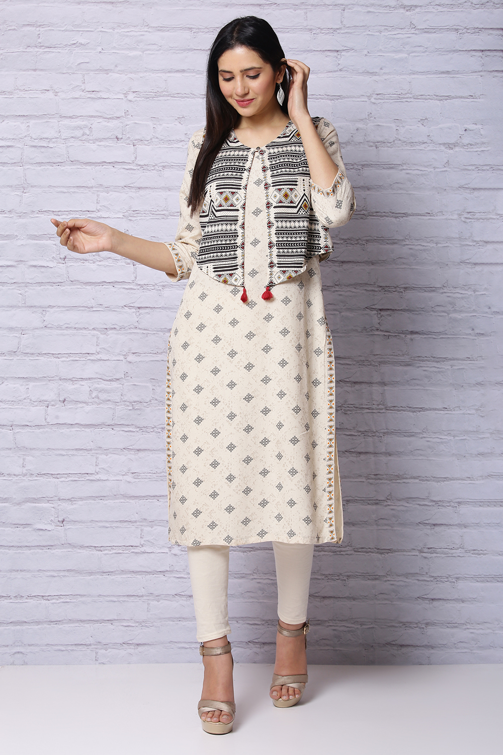 Off White Viscose Kurta With Jacket image number 1