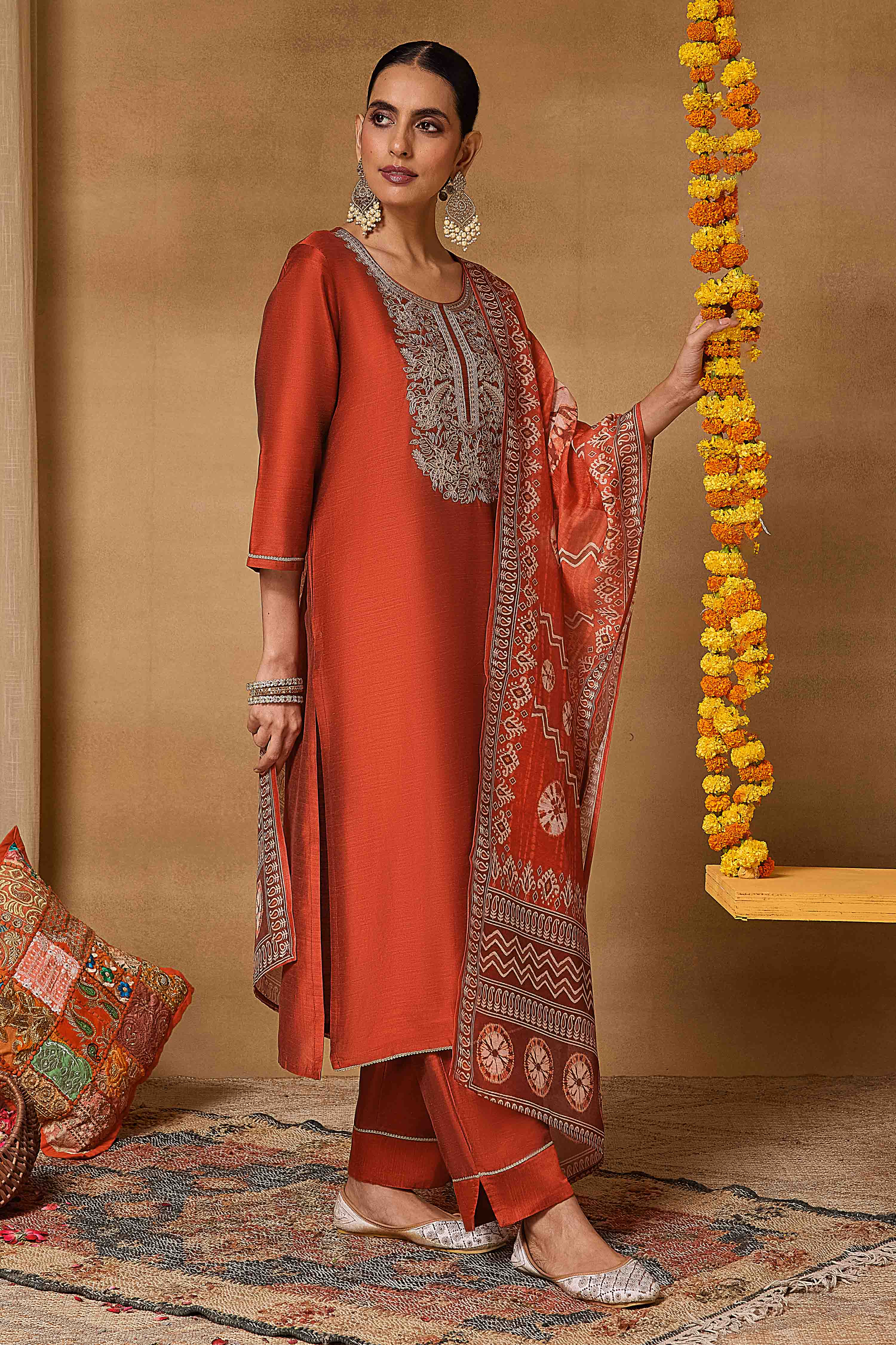 Rust Viscose Blend Straight Solid Suit Set image number 6
