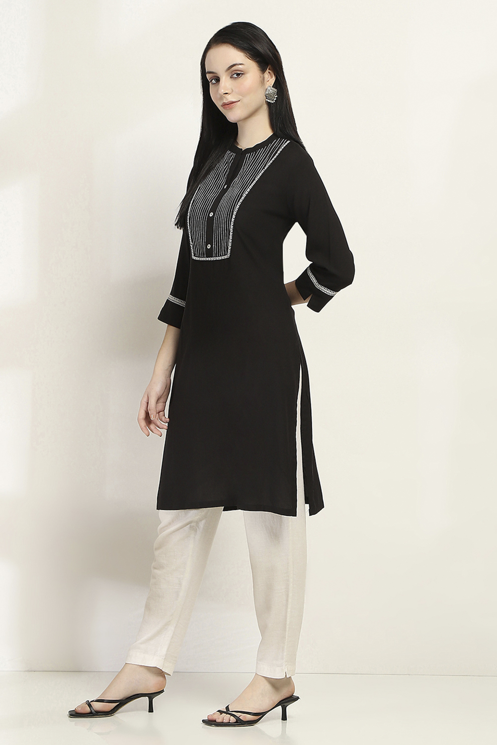 Black Viscose Rayon Straight Kurta image number 2