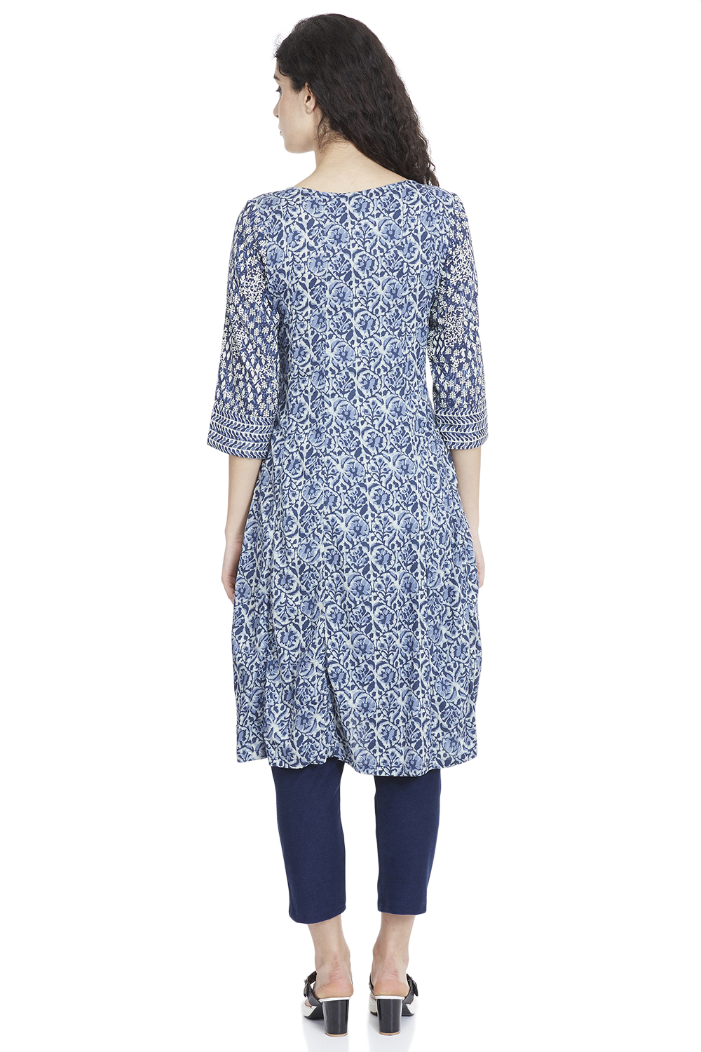 Peach Kalidar Viscose Kurta image number 4