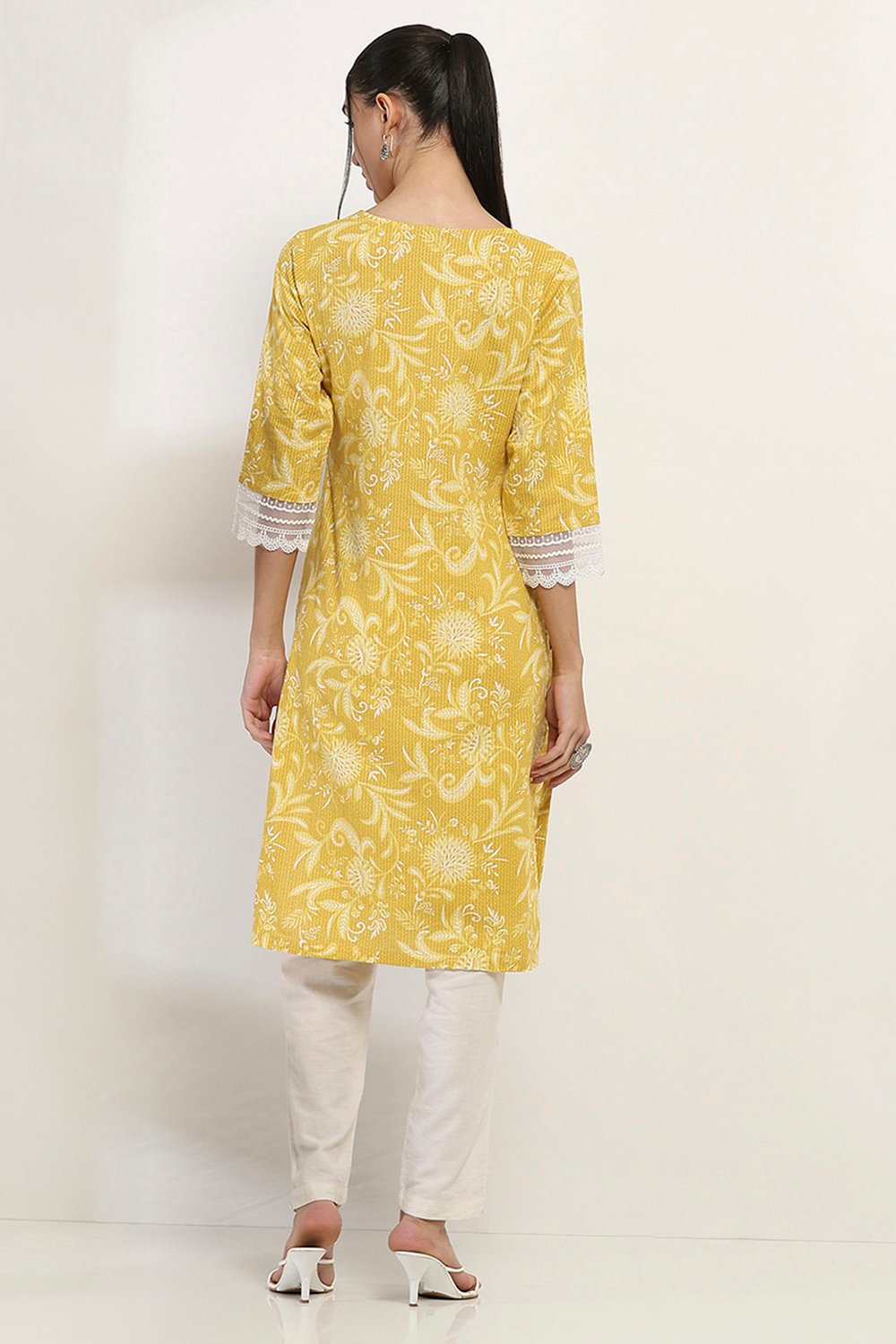 Yellow Cotton Straight Kurta image number 3