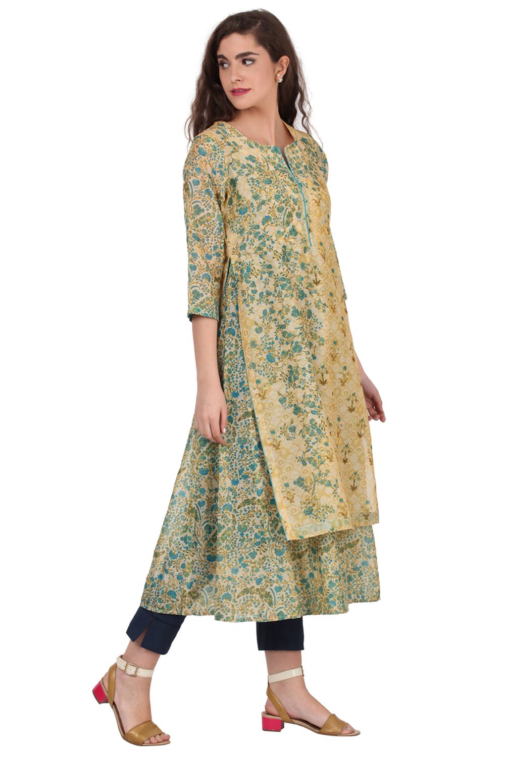 Beige Flared Polyester Kurta image number 4