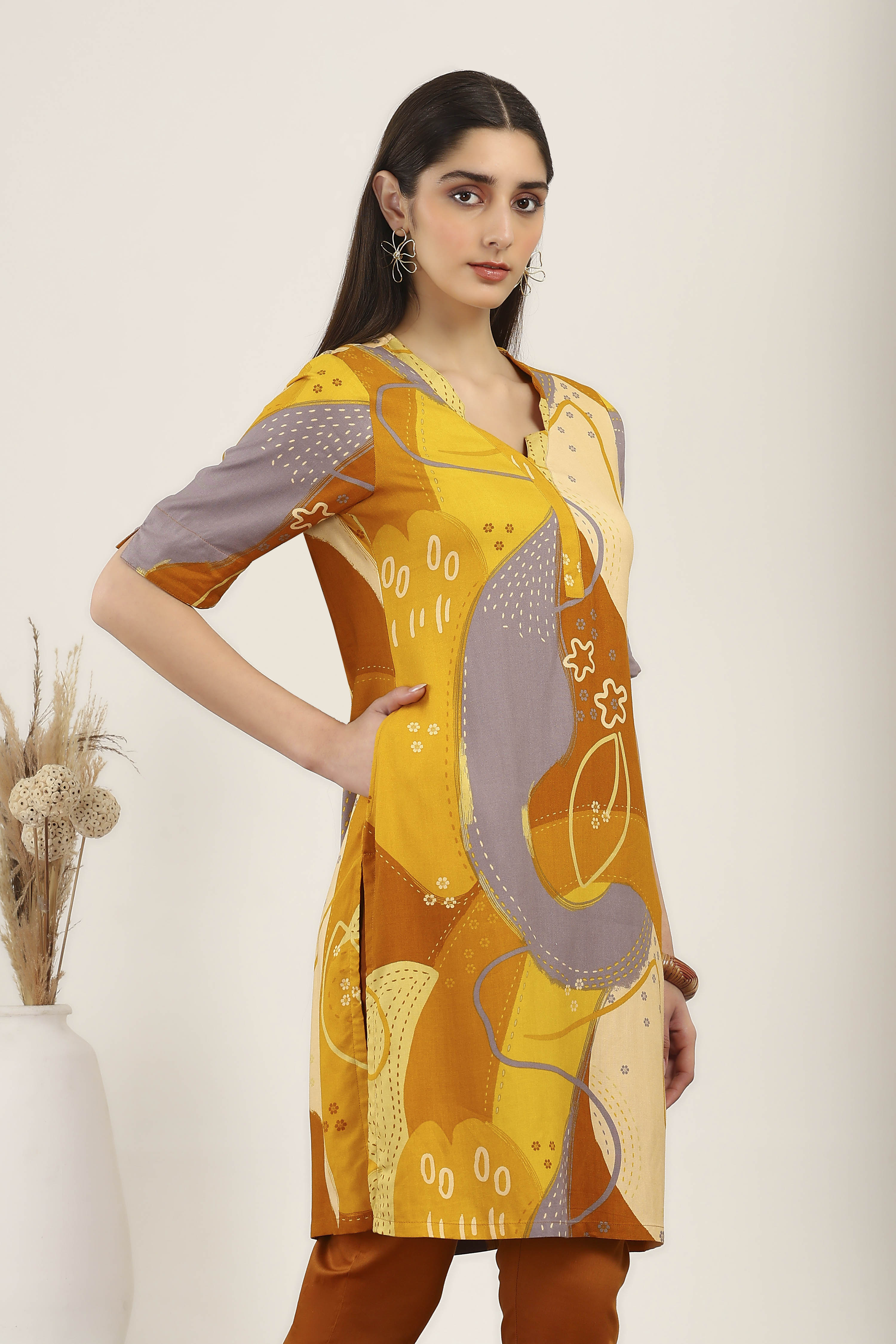 Yellow Rayon Straight Kurtas image number 4