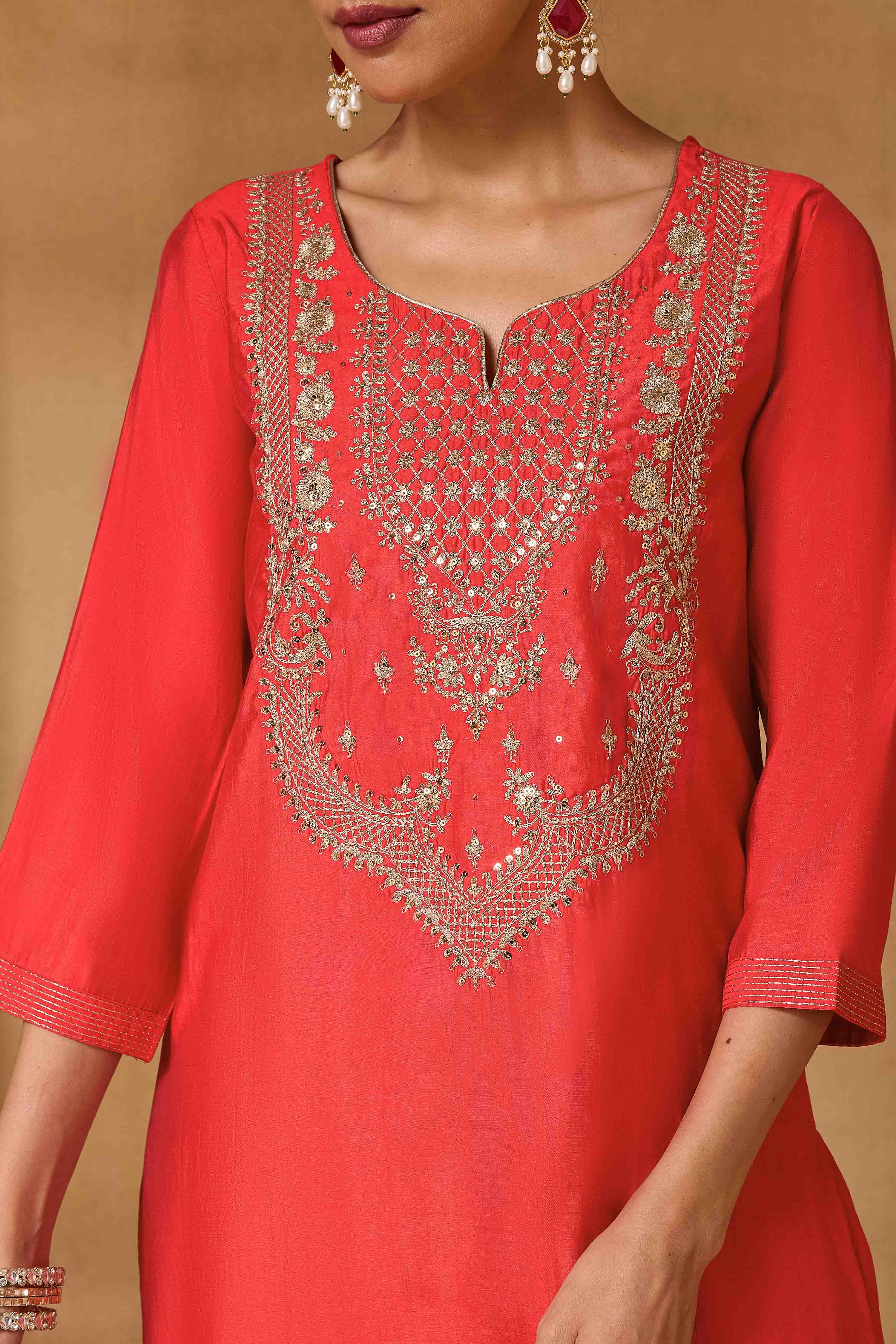 Red Viscose Blend Straight Solid Suit Set image number 1