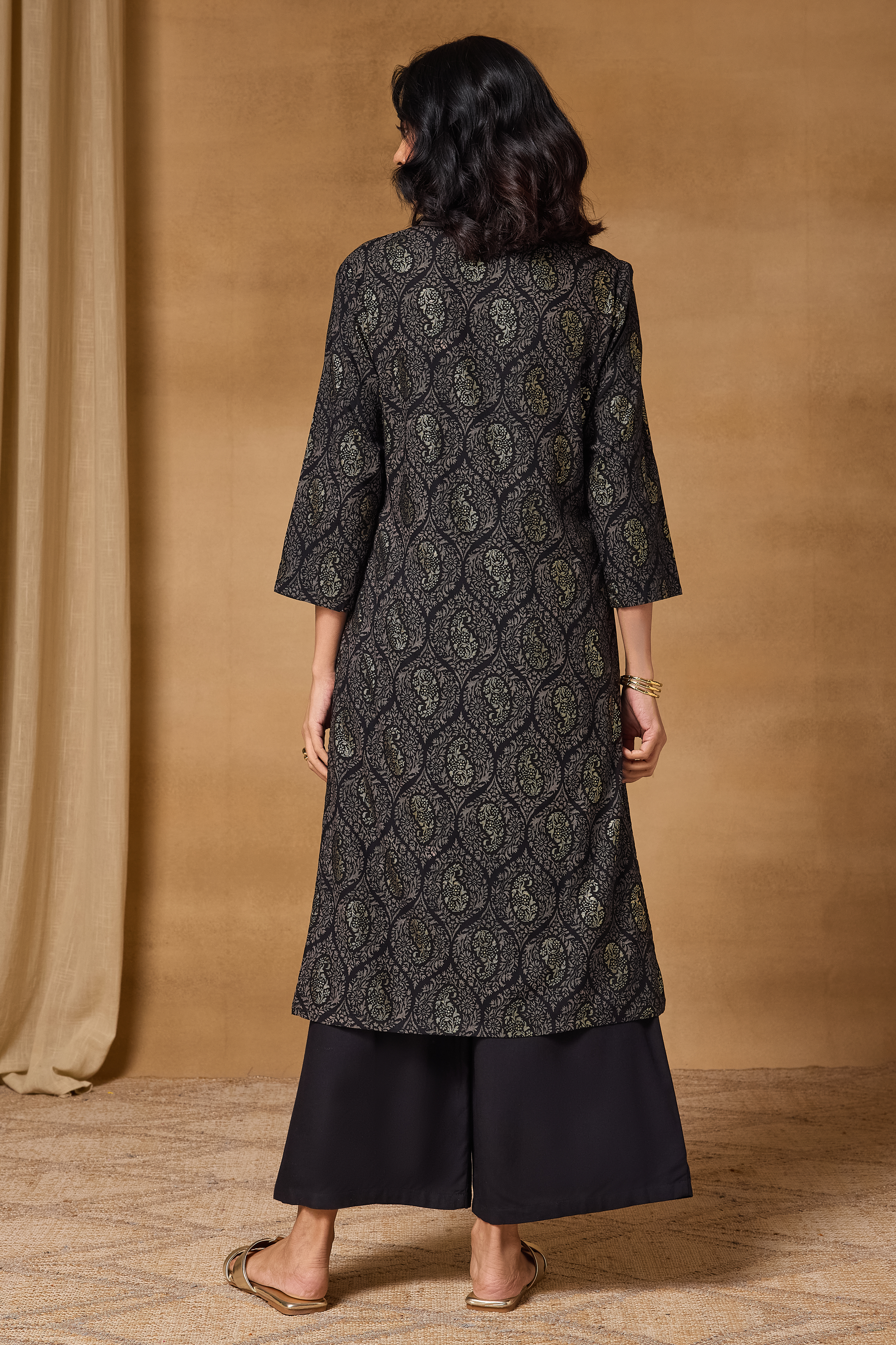 Red Printed Viscose Rayon Straight Kurta image number 3