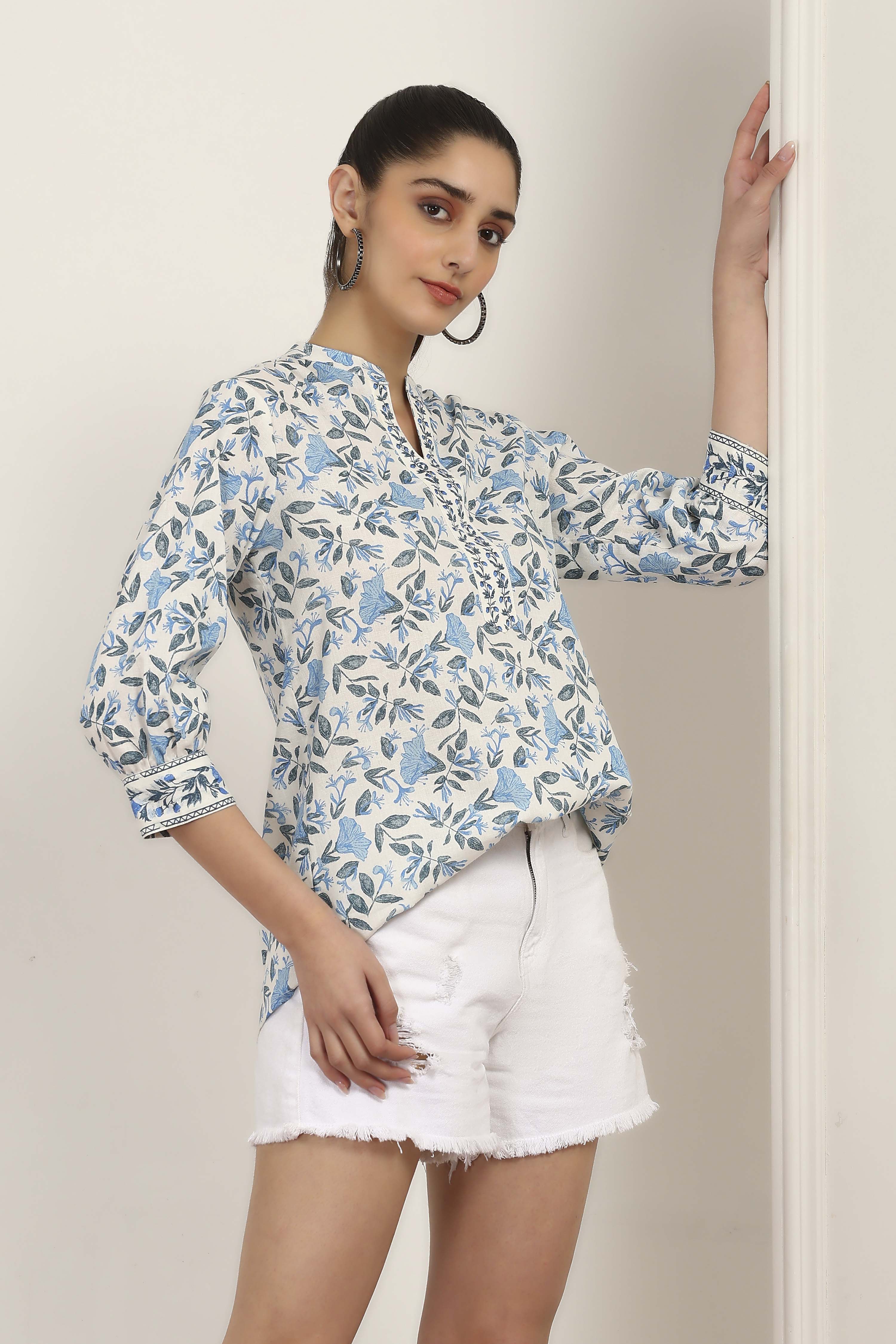 Blue Cotton Blend Straight Tops image number 5