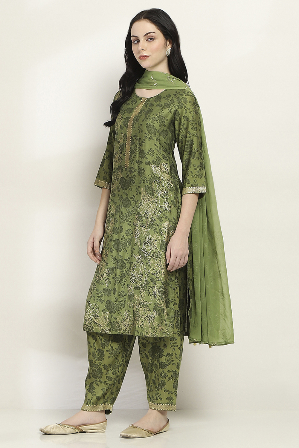 Green Viscose Blend Straight Set image number 3