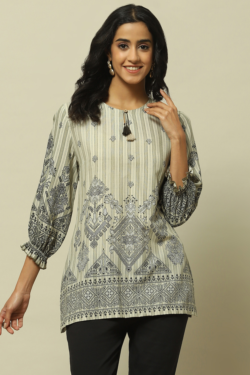 Ecru Rayon Straight Kurta image number 5